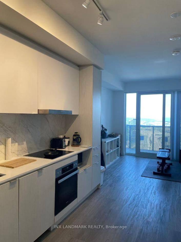 55 Cooper Street 5607, Toronto, ON M5E 0G1 photo 2
