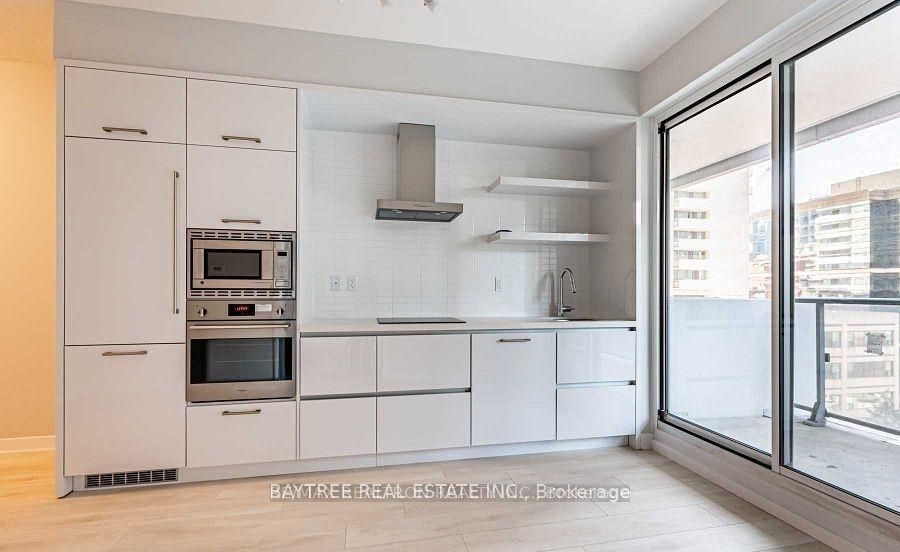 2221 Yonge Street 506, Toronto, ON M4S 2B4 photo 2