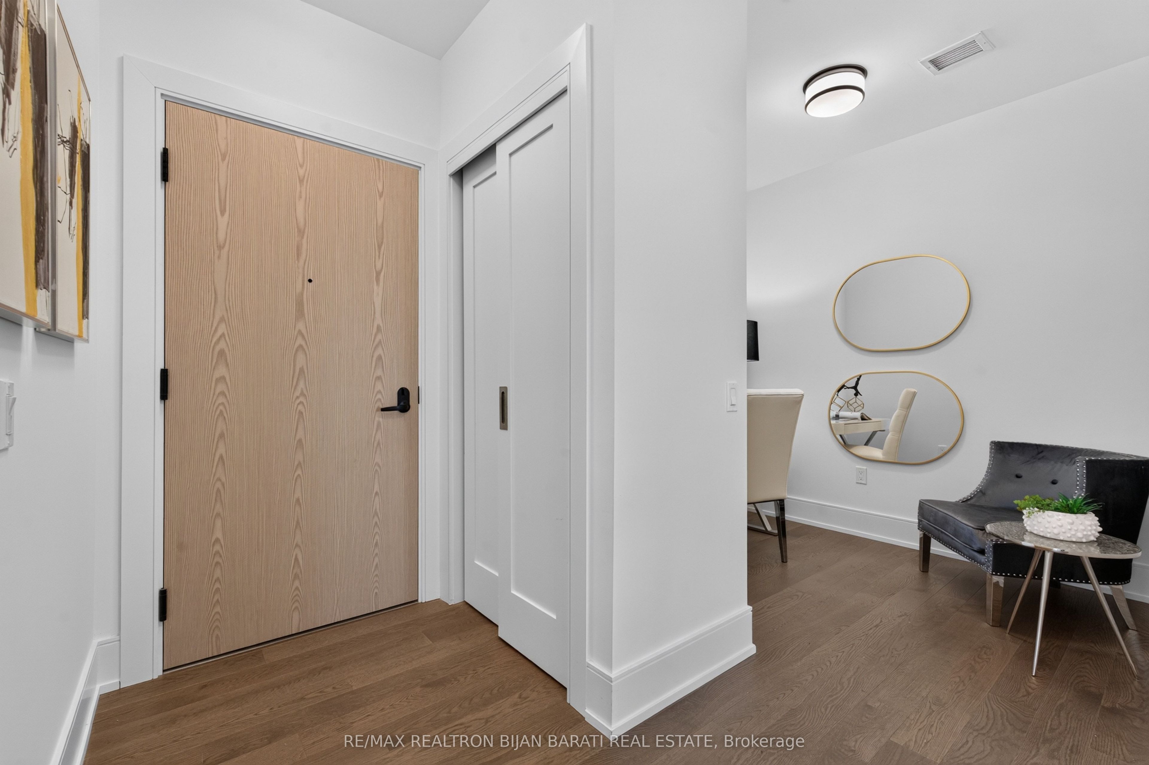 10 Inn On The Park Drive 1903, Toronto, ON M3C 0P9 photo 4