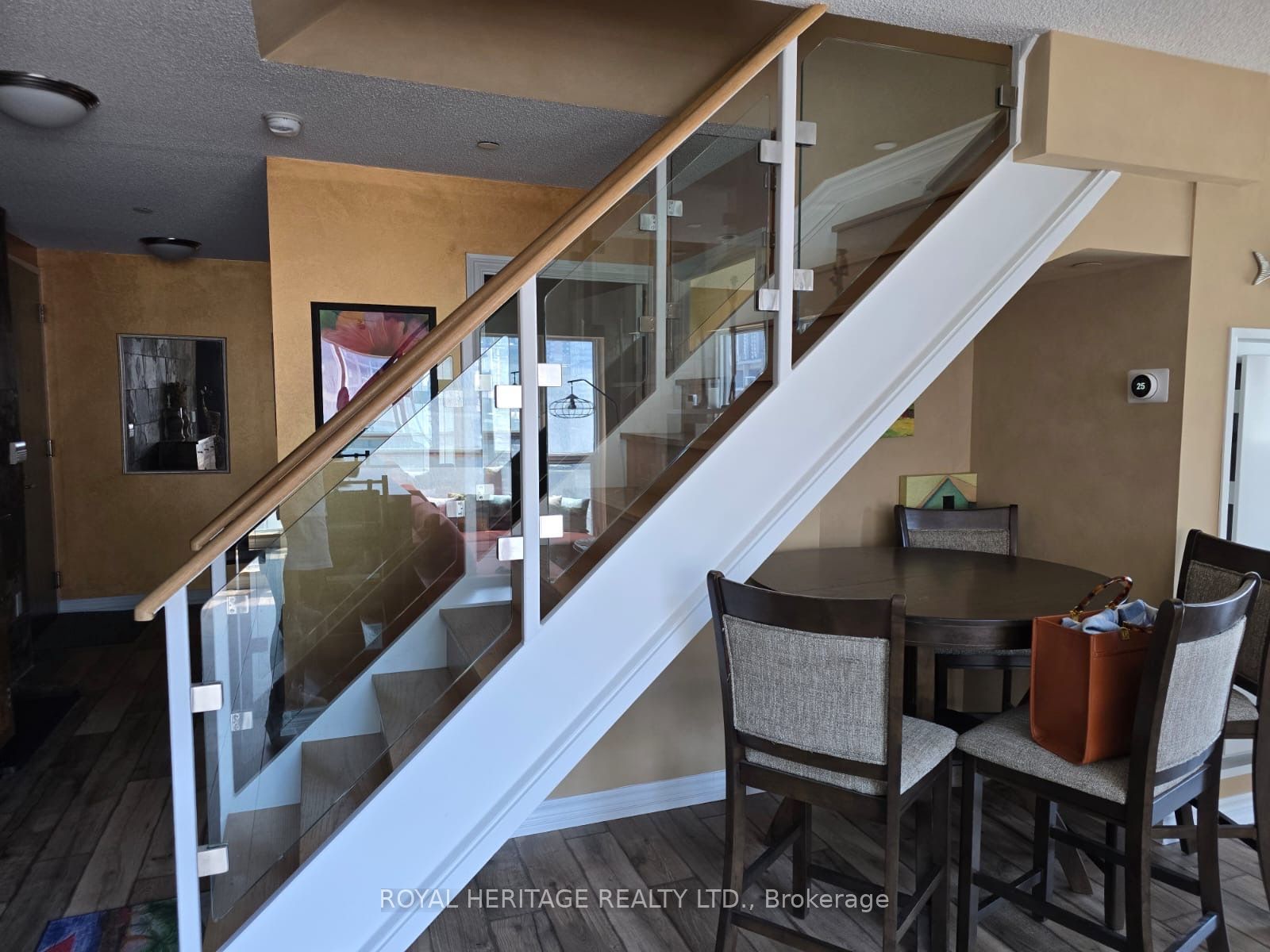 386 Yonge Street 510, Toronto, ON M5B 0A5 photo 4