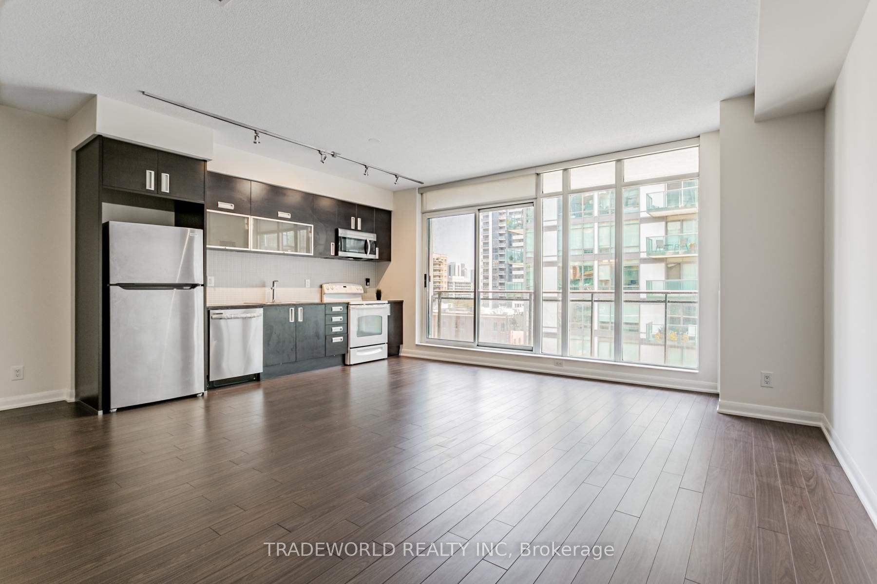 205 Frederick Street 909, Toronto, ON M5A 4V3 photo 5