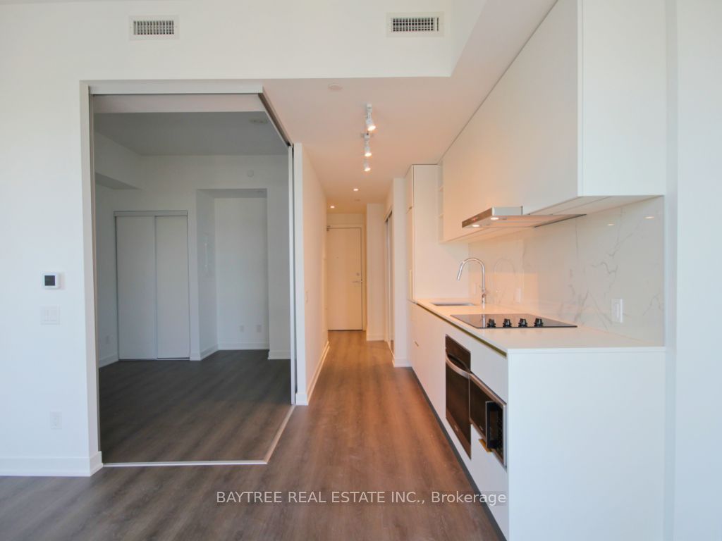 8 Wellesley Street W 3106, Toronto, ON M4Y 3B2 photo 3