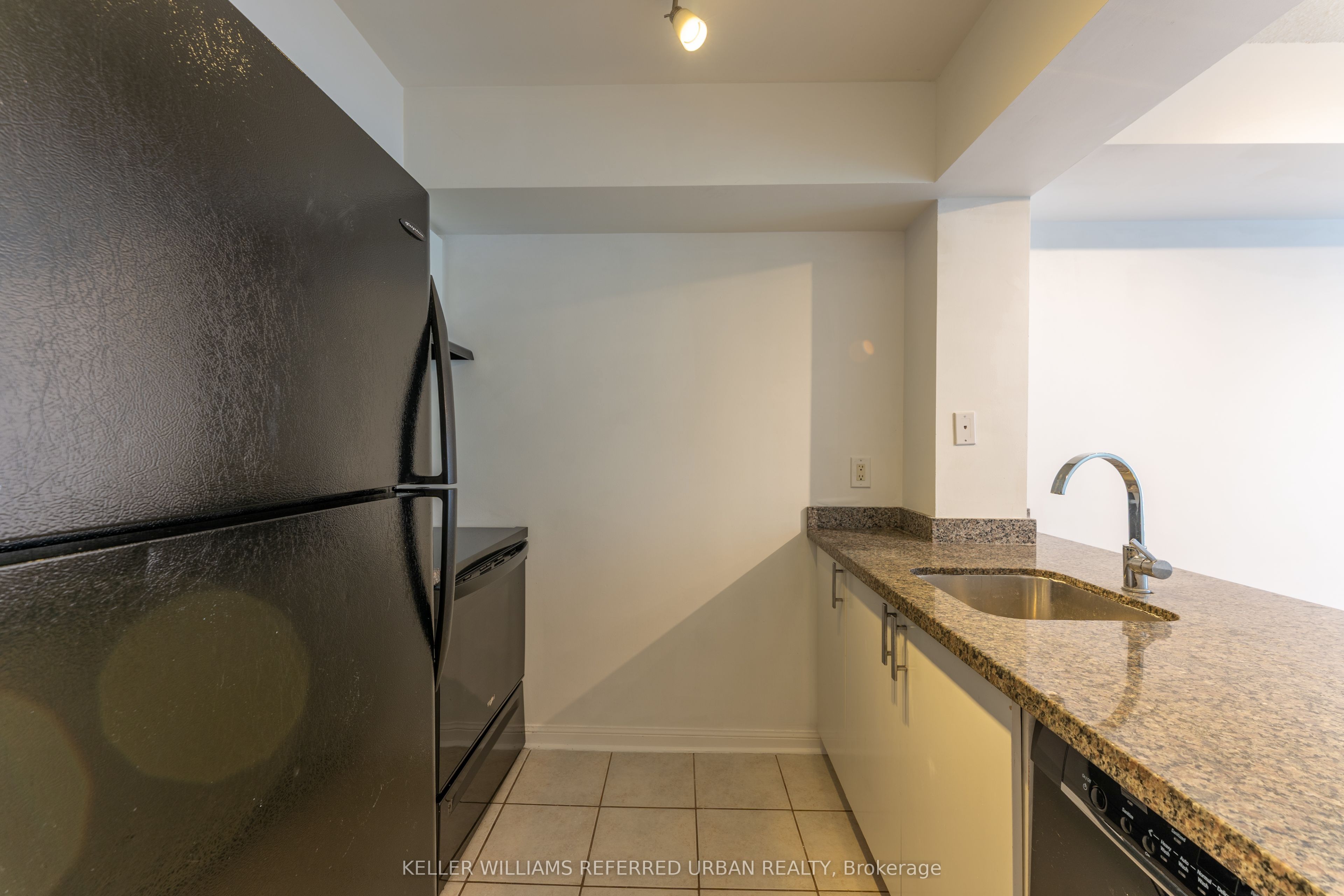 3 Everson Drive 651, Toronto, ON M2N 7C2 photo 3
