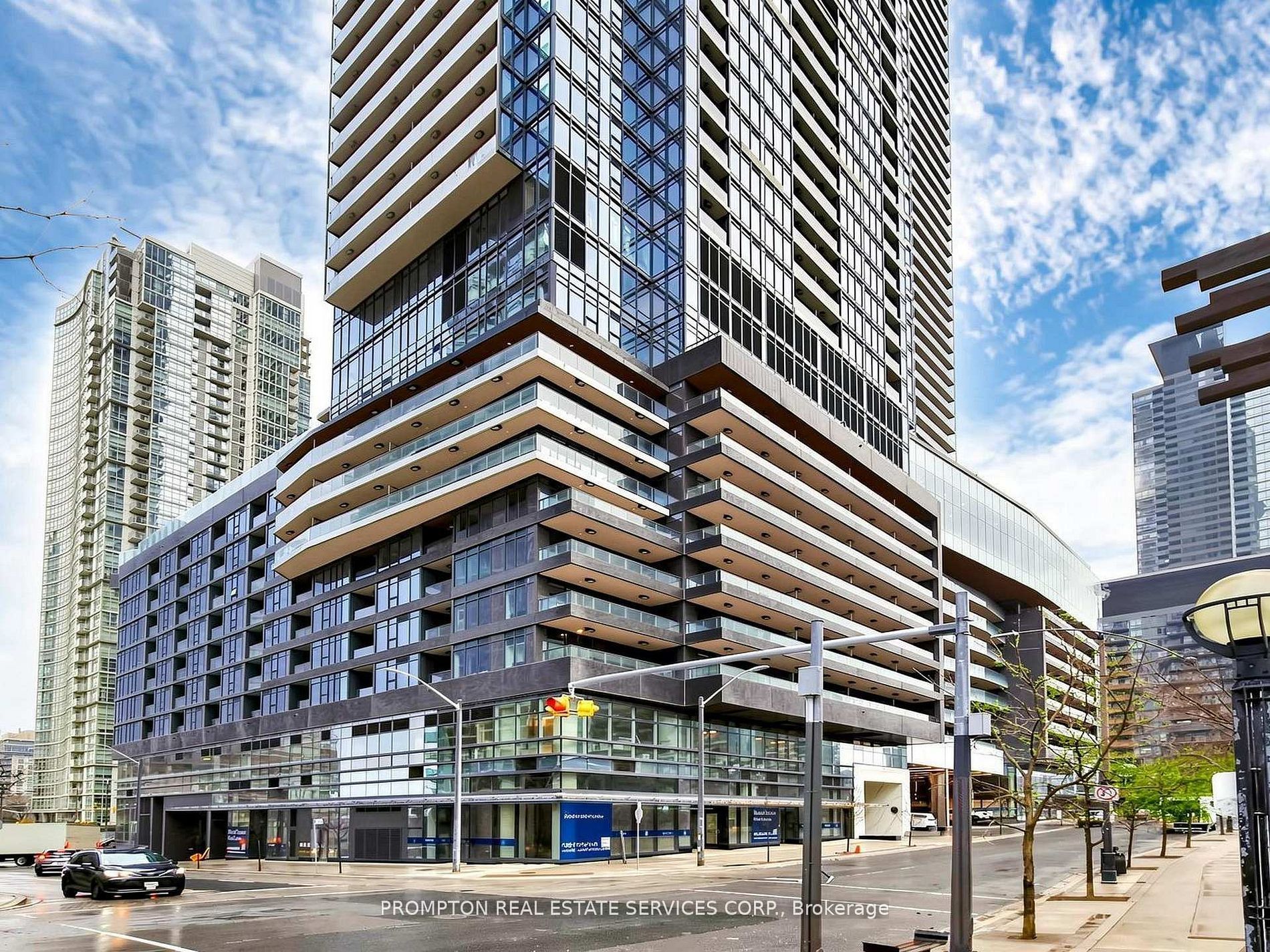 1 Concord Cityplace Way 4306, Toronto, ON M5V 0X3 photo 4