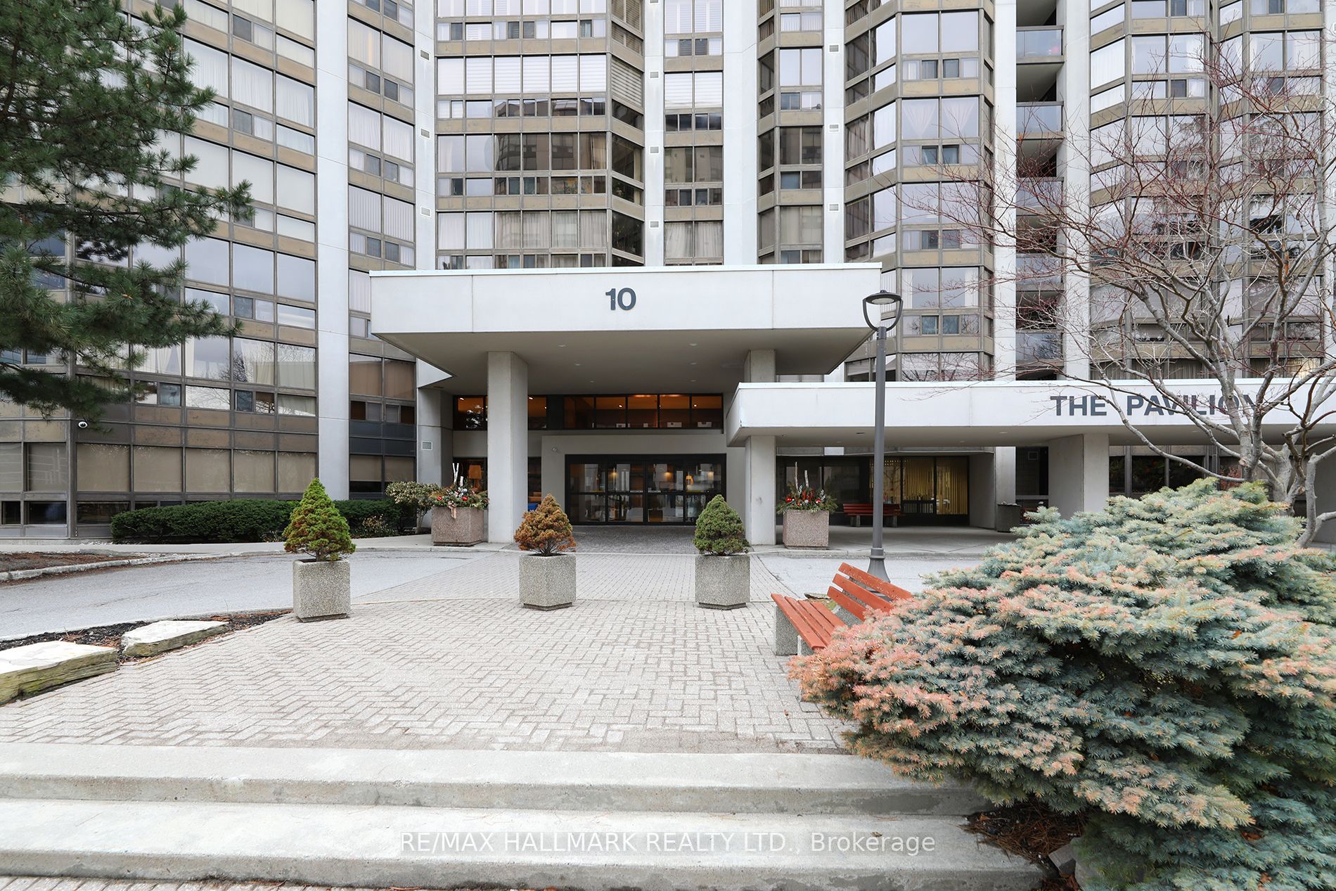 10 Kenneth Avenue 1704, Toronto, ON M2N 6K6 photo 3