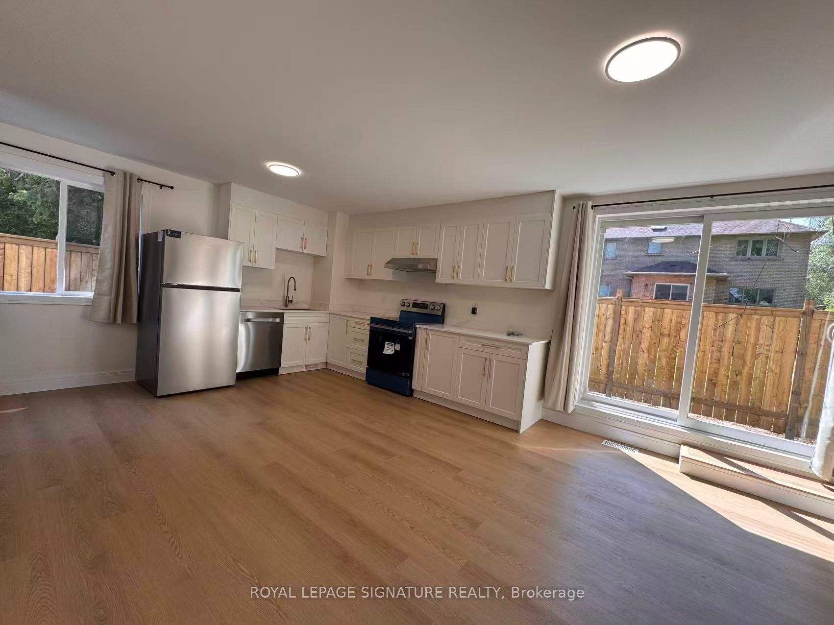 53 Bishop Avenue 1B, Toronto, ON M2M 1Z4 photo 2