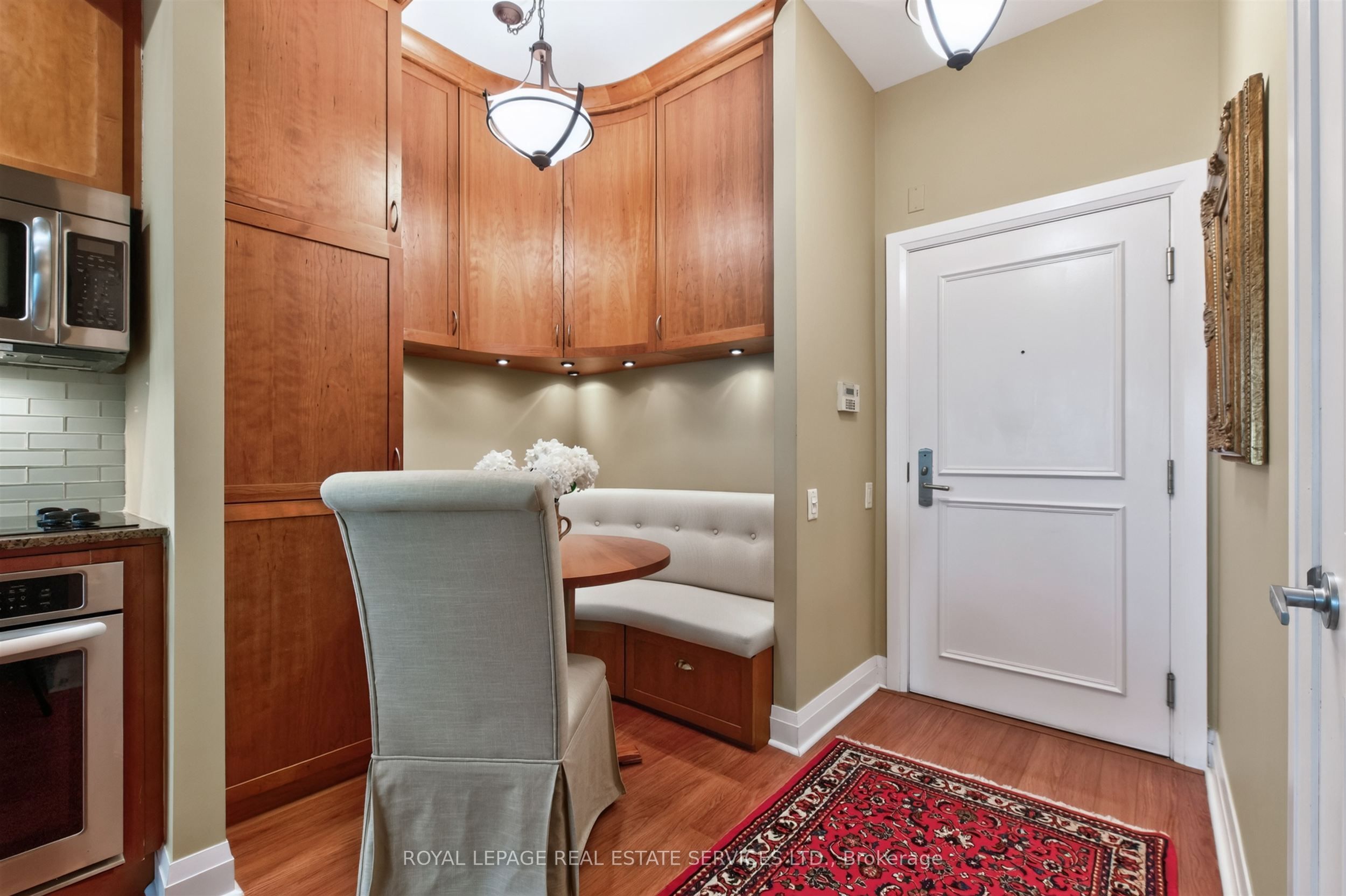 25 Scrivener Square 401, Toronto, ON M4W 3Y6 photo 3