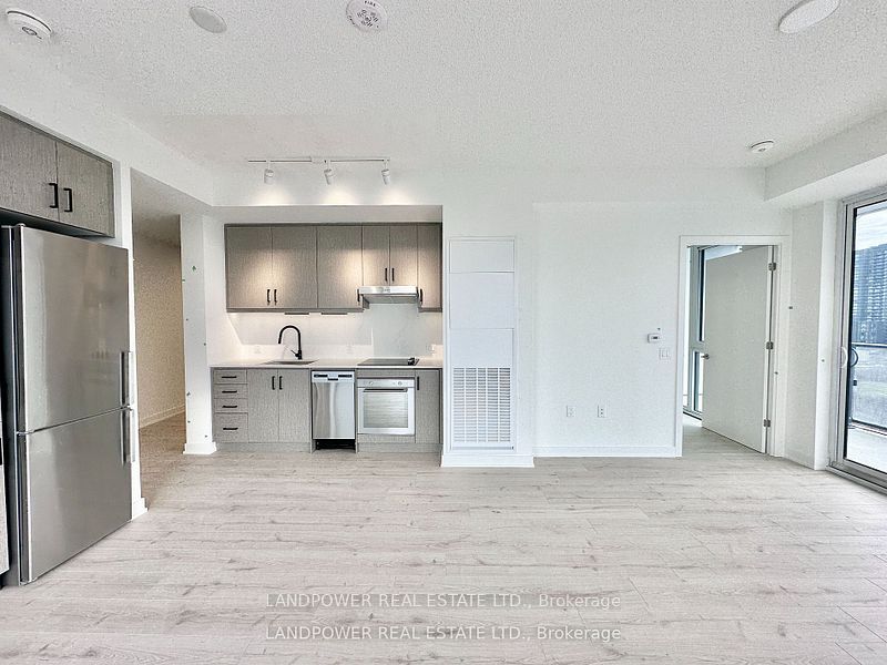 9 Tecumseth Street 904, Toronto, ON M5V 3G4