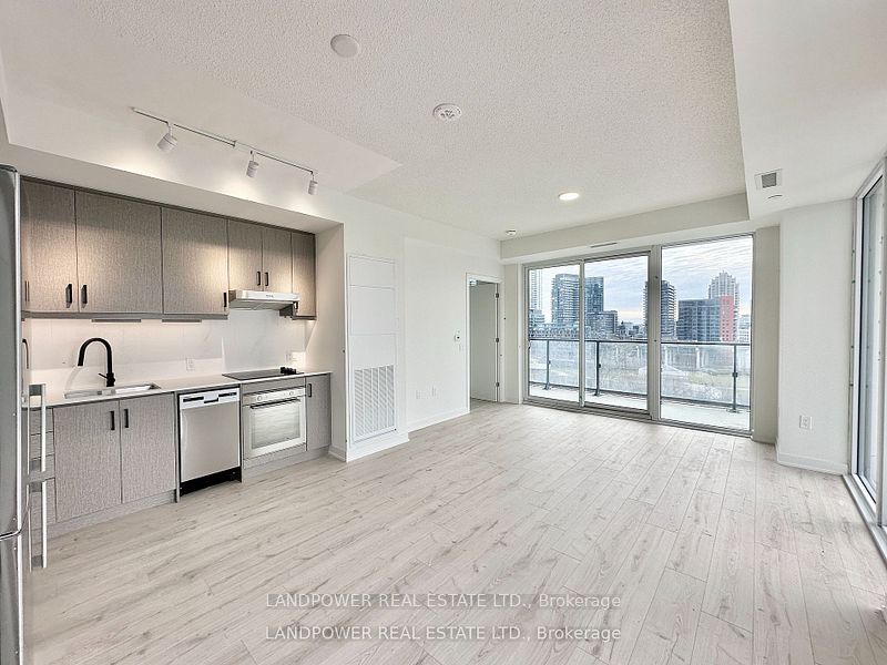 9 Tecumseth Street 904, Toronto, ON M5V 3G4 photo 2