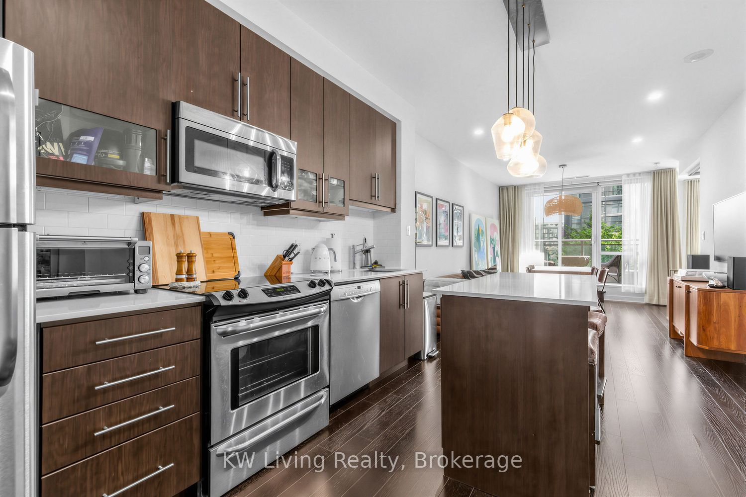 1171 Queen Street W 305, Toronto, ON M6J 0A5 photo 4