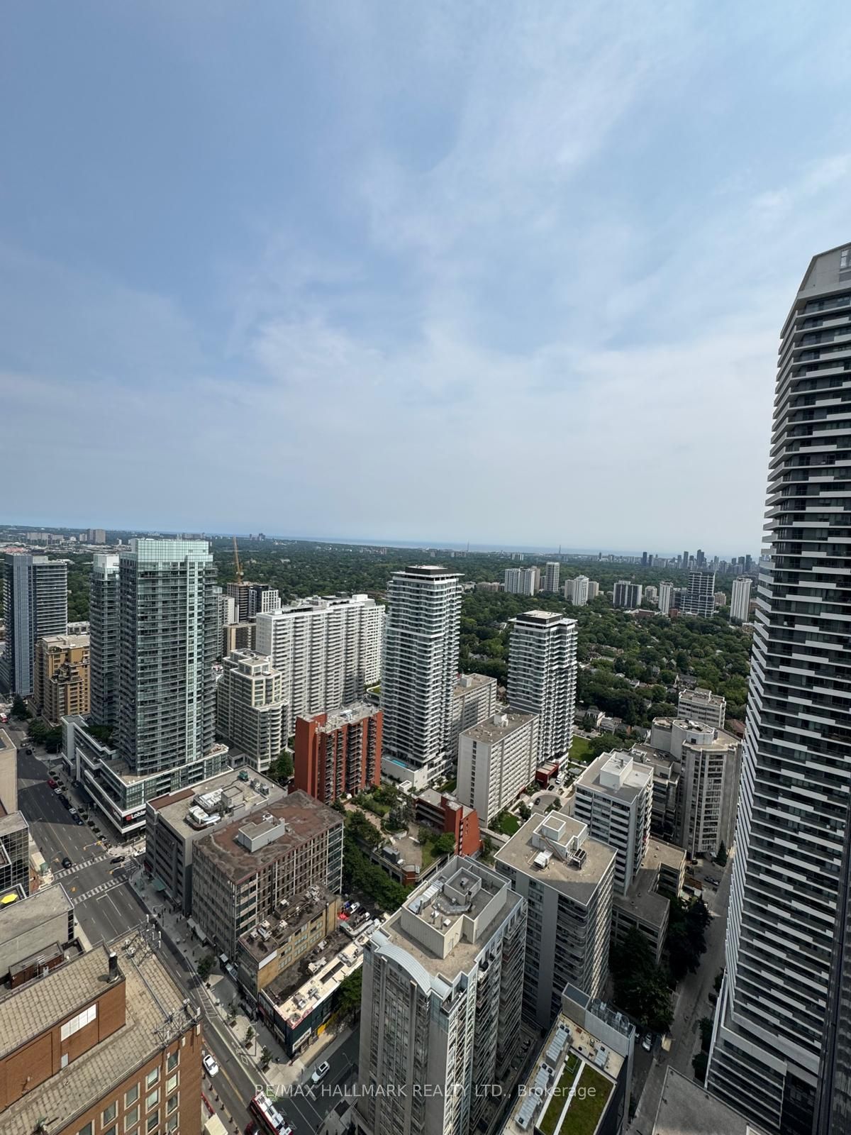 8 Eglinton Avenue E 3808, Toronto, ON M4P 0C1 photo 3