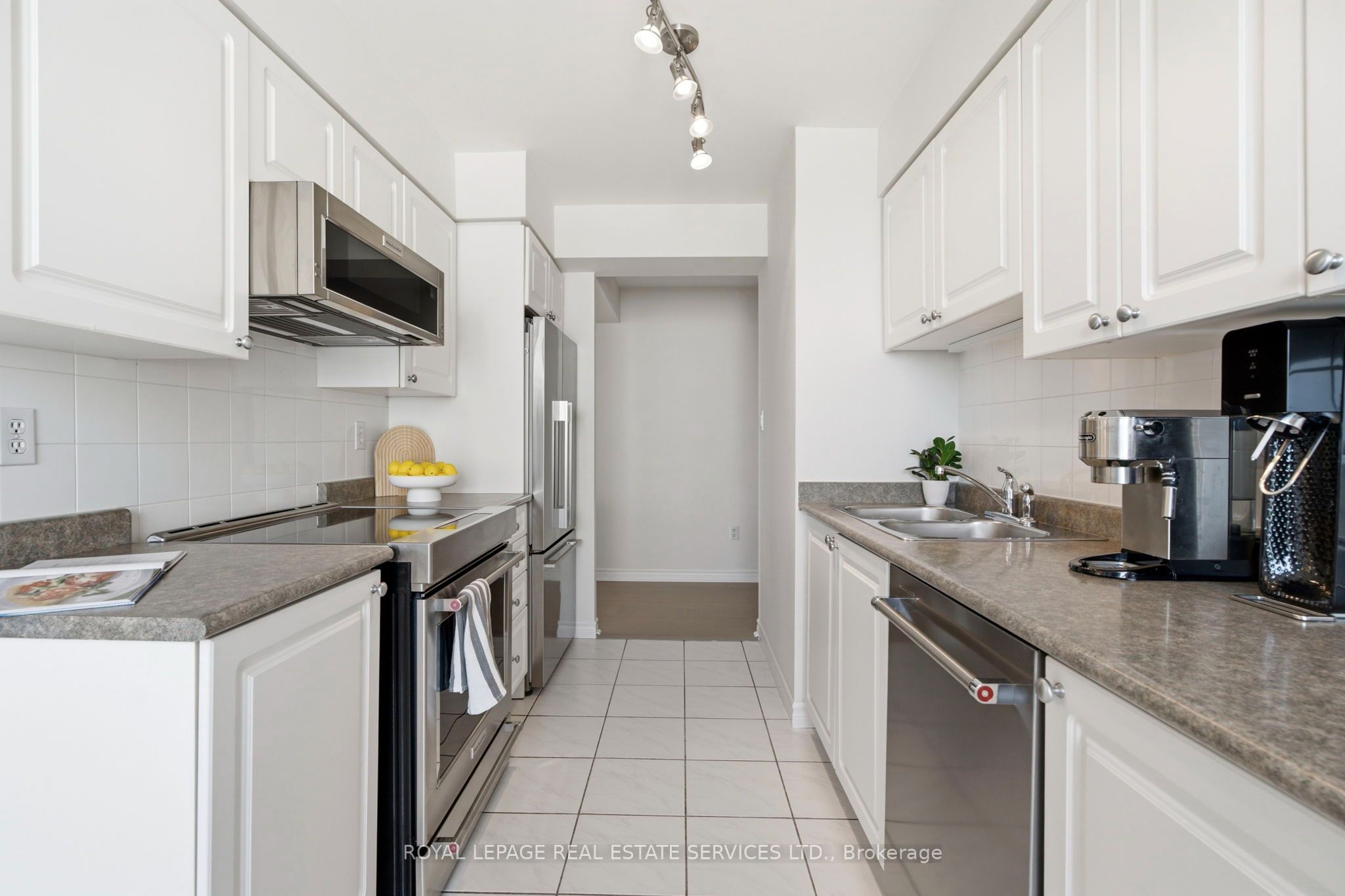 195 Merton Street 1007, Toronto, ON M4S 3H6 photo 5