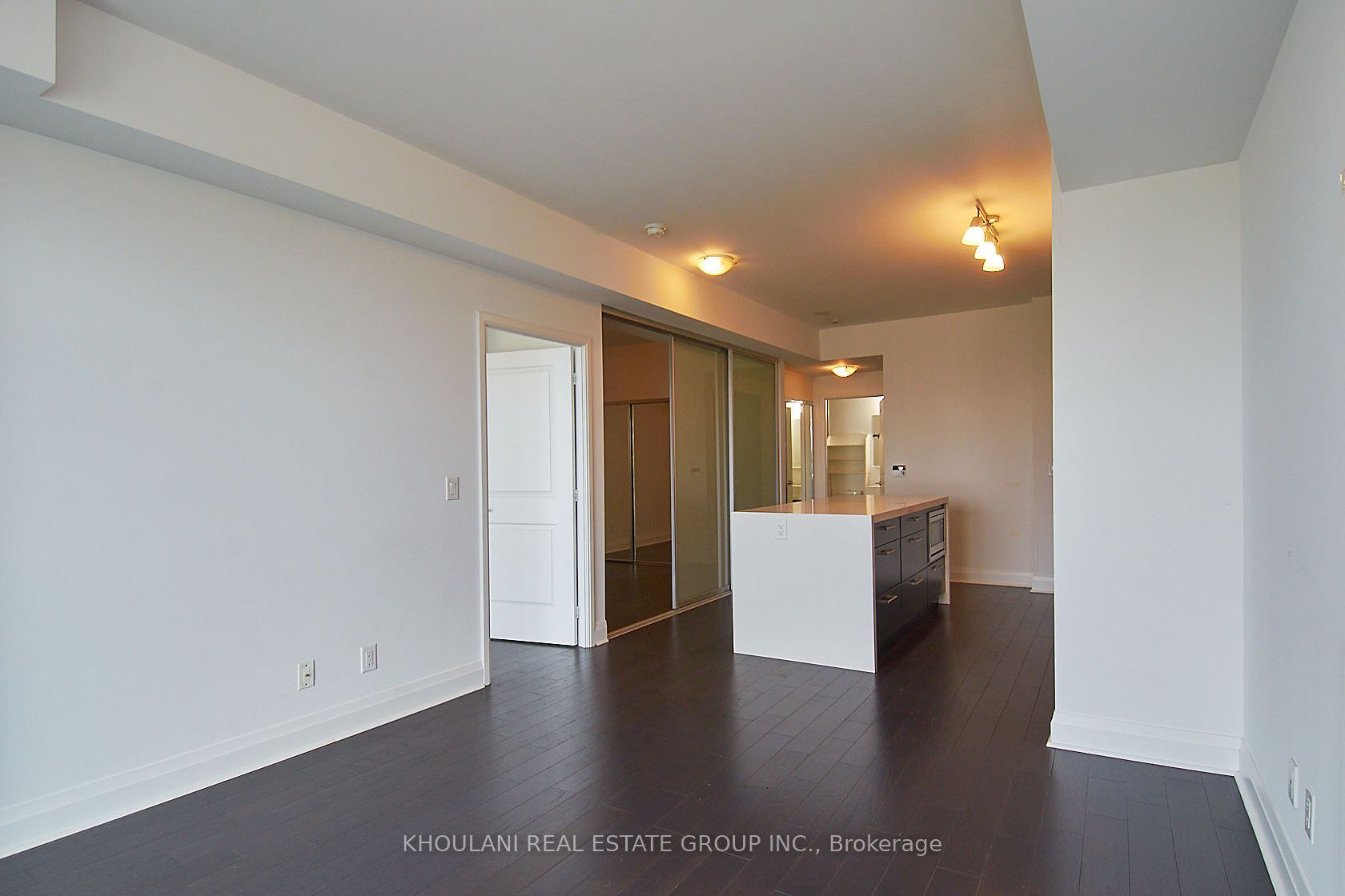 65 St Mary Street 1105, Toronto, ON M5S 0A6 photo 4