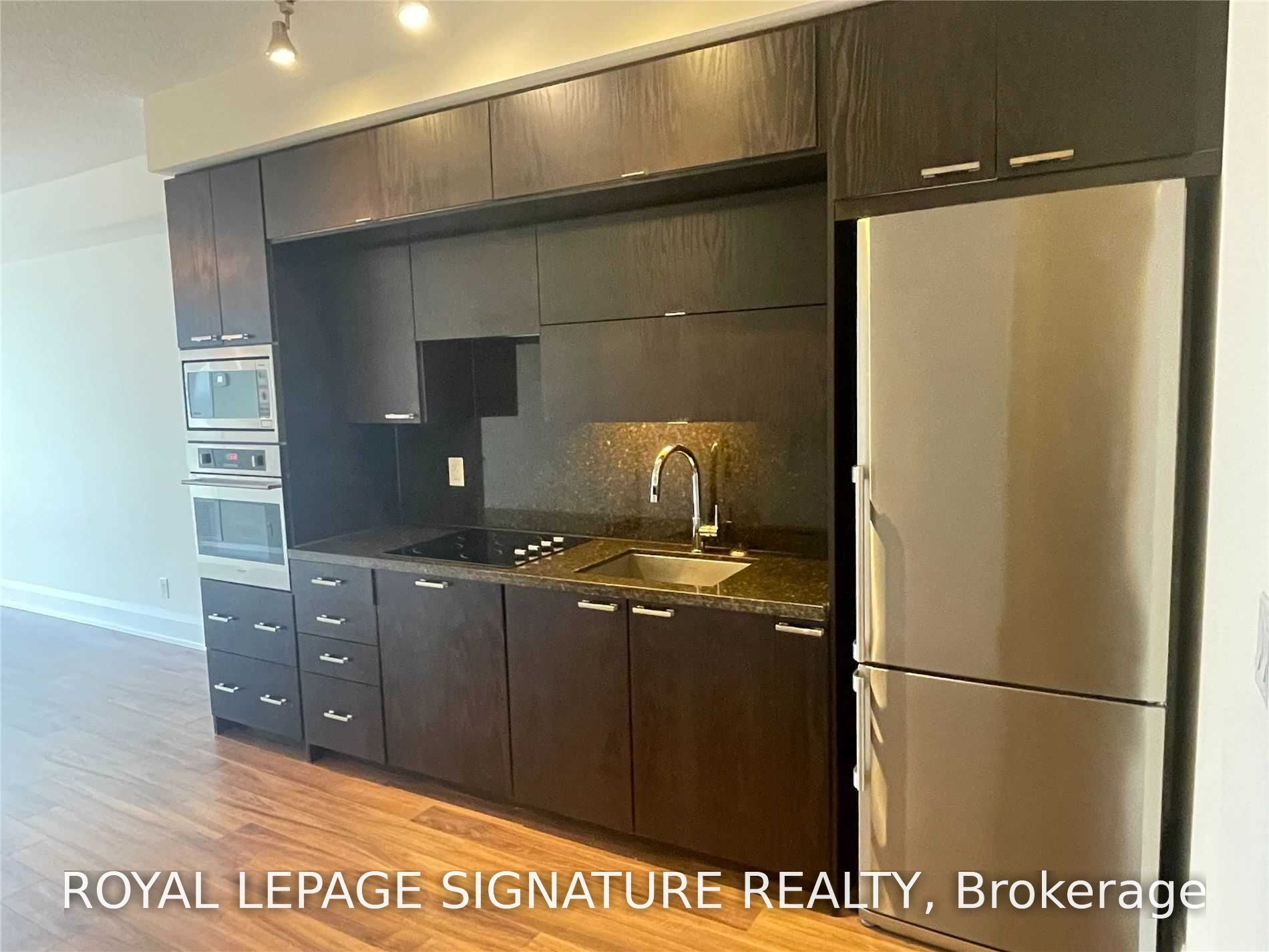 120 Harrison Garden Boulevard 1005, Toronto, ON M2N 0C2 photo 4