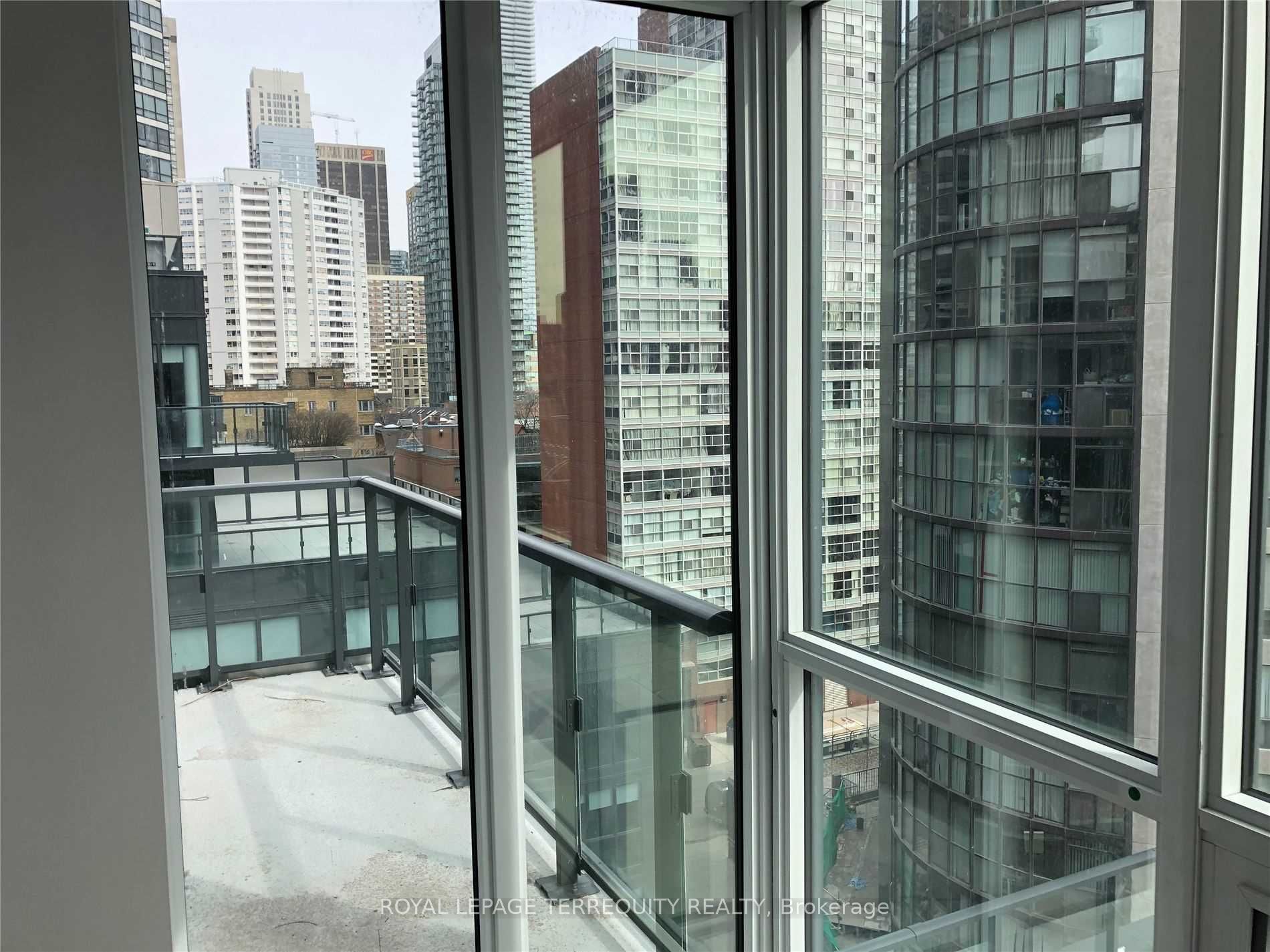 955 Bay Street 803, Toronto, ON M5S 0C6 photo 4