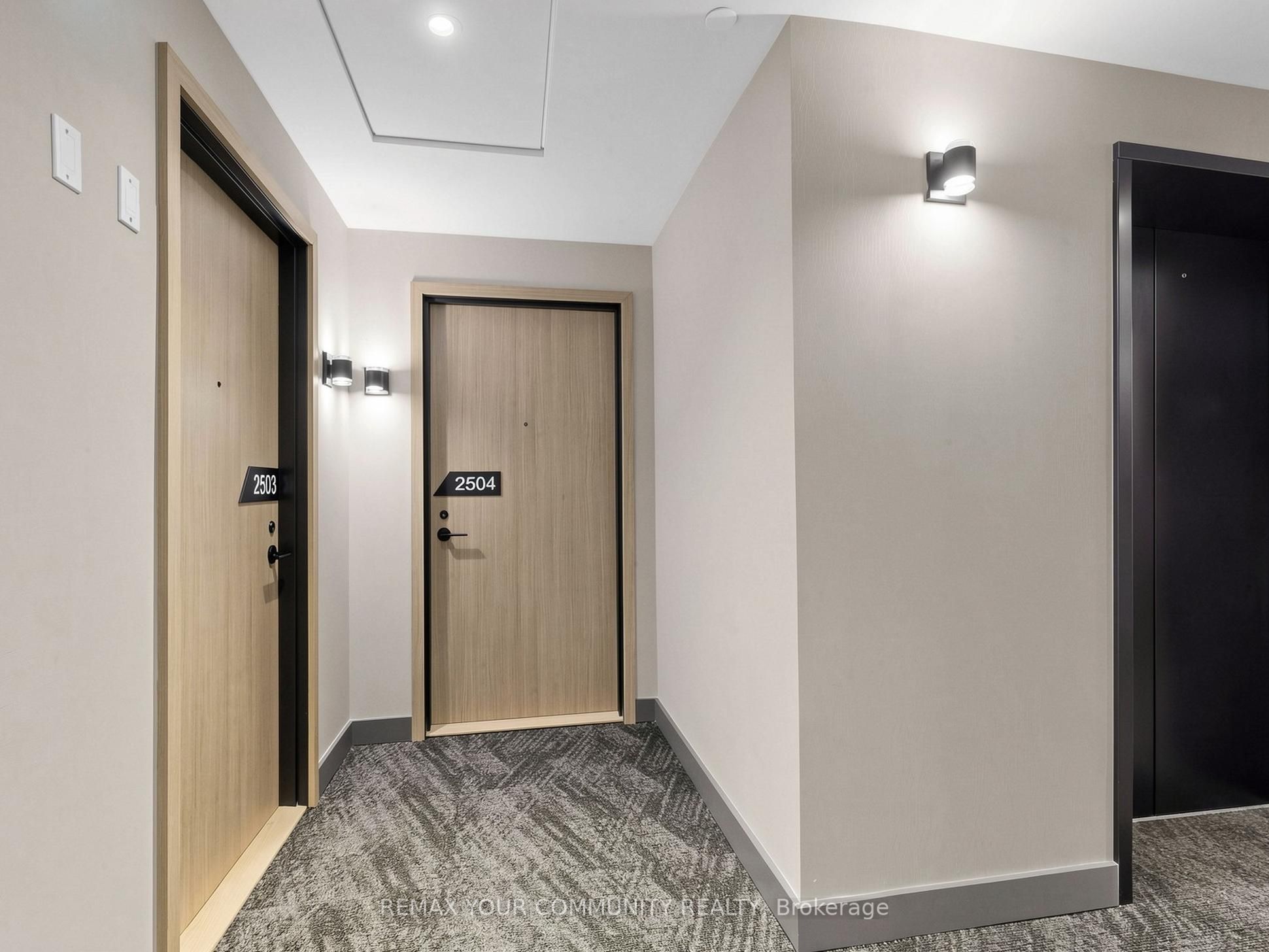 35 Parliament Street 2504, Toronto, ON M5A 2Y5 photo 5