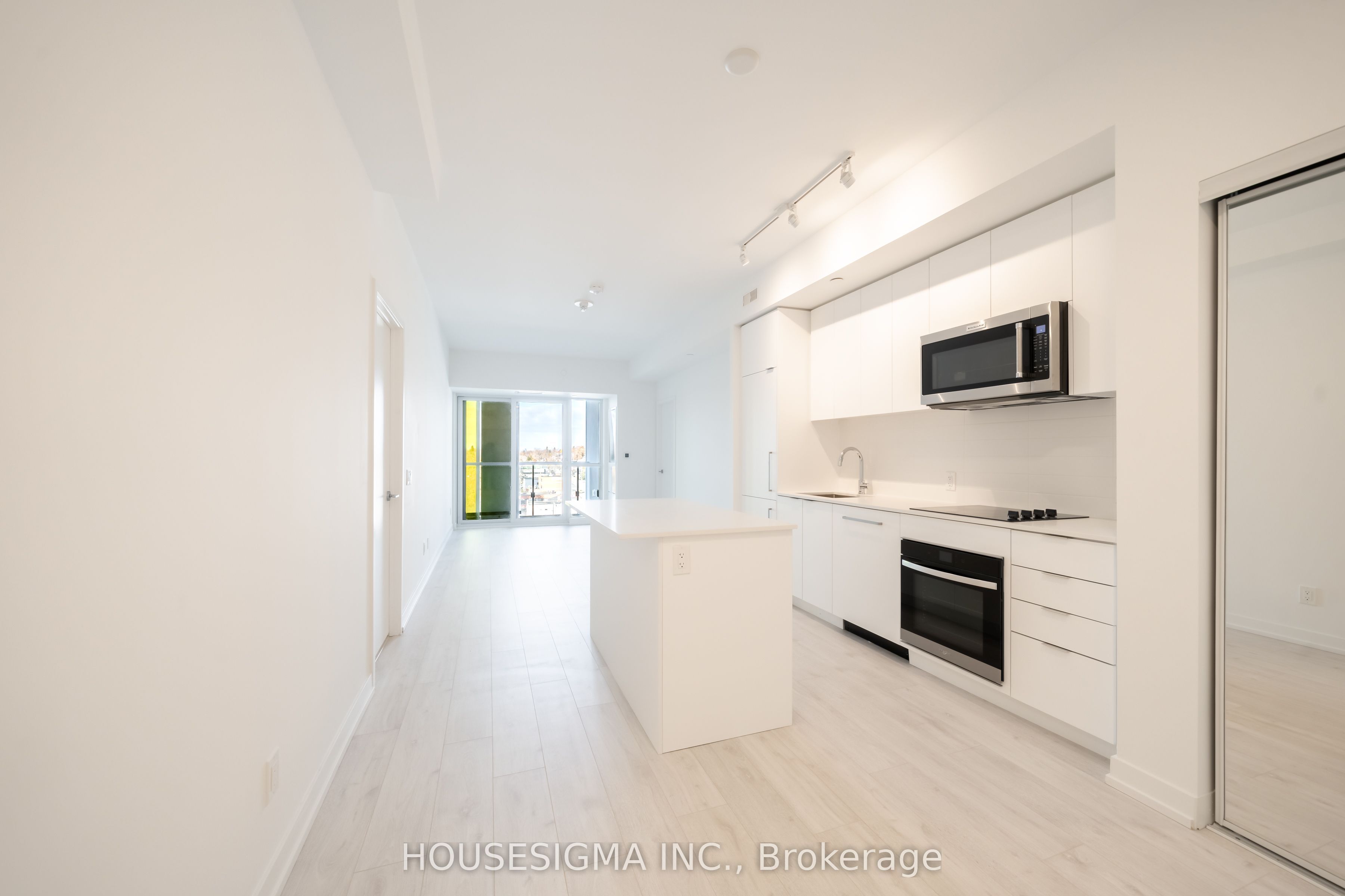 181 Sheppard Avenue E 703, Toronto, ON M2N 0L9