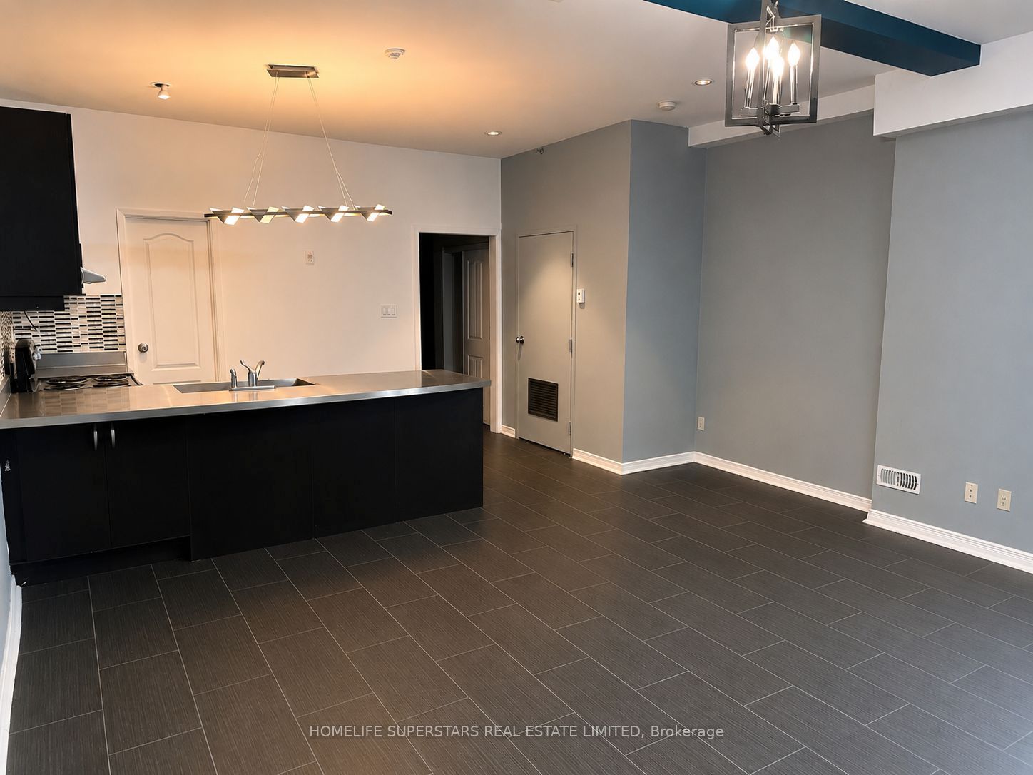 38 Kensington Place 207, Toronto, ON M5T 2J9 photo 2