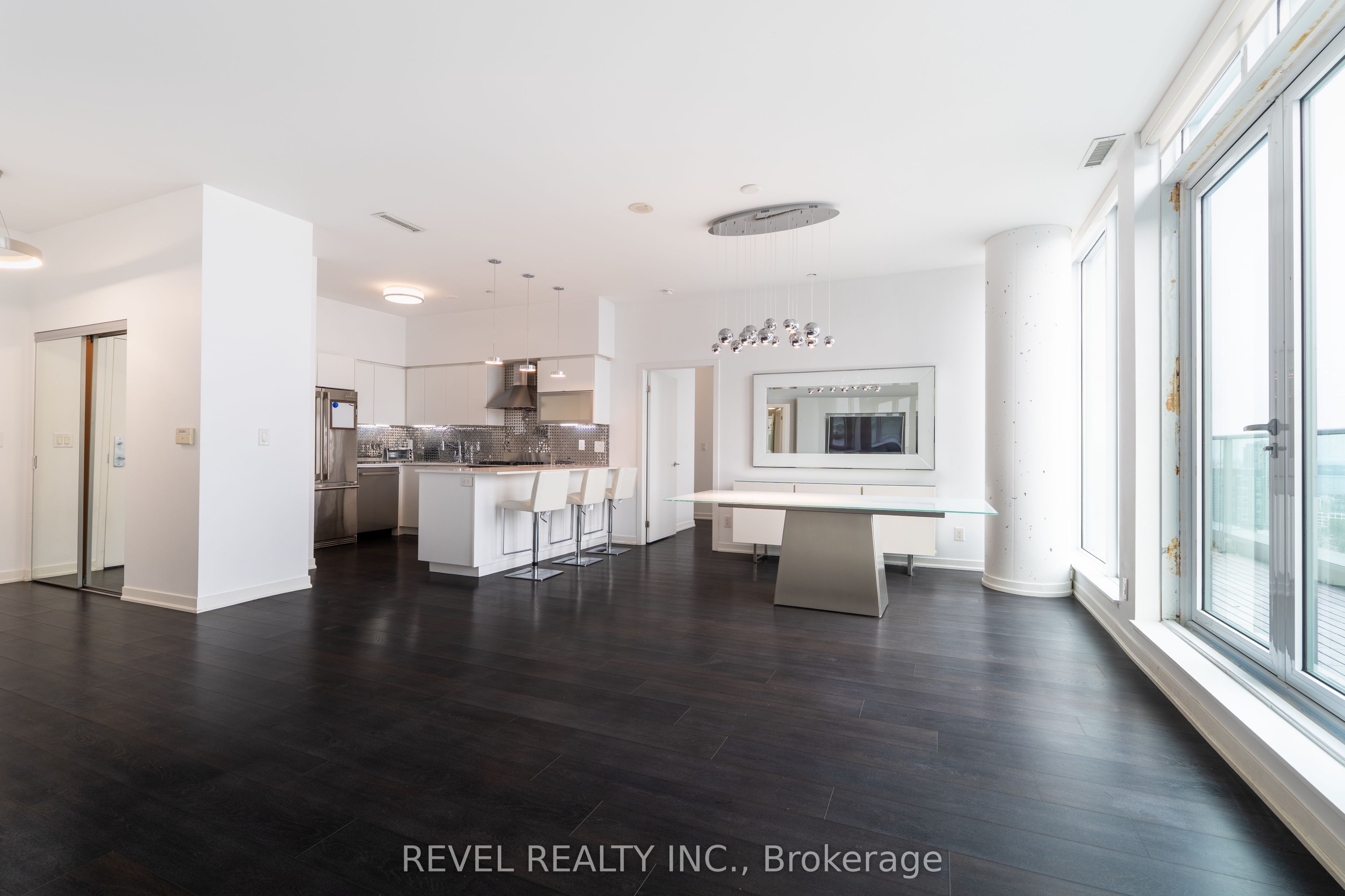 150 East Liberty Street PH3, Toronto, ON M6K 3R5