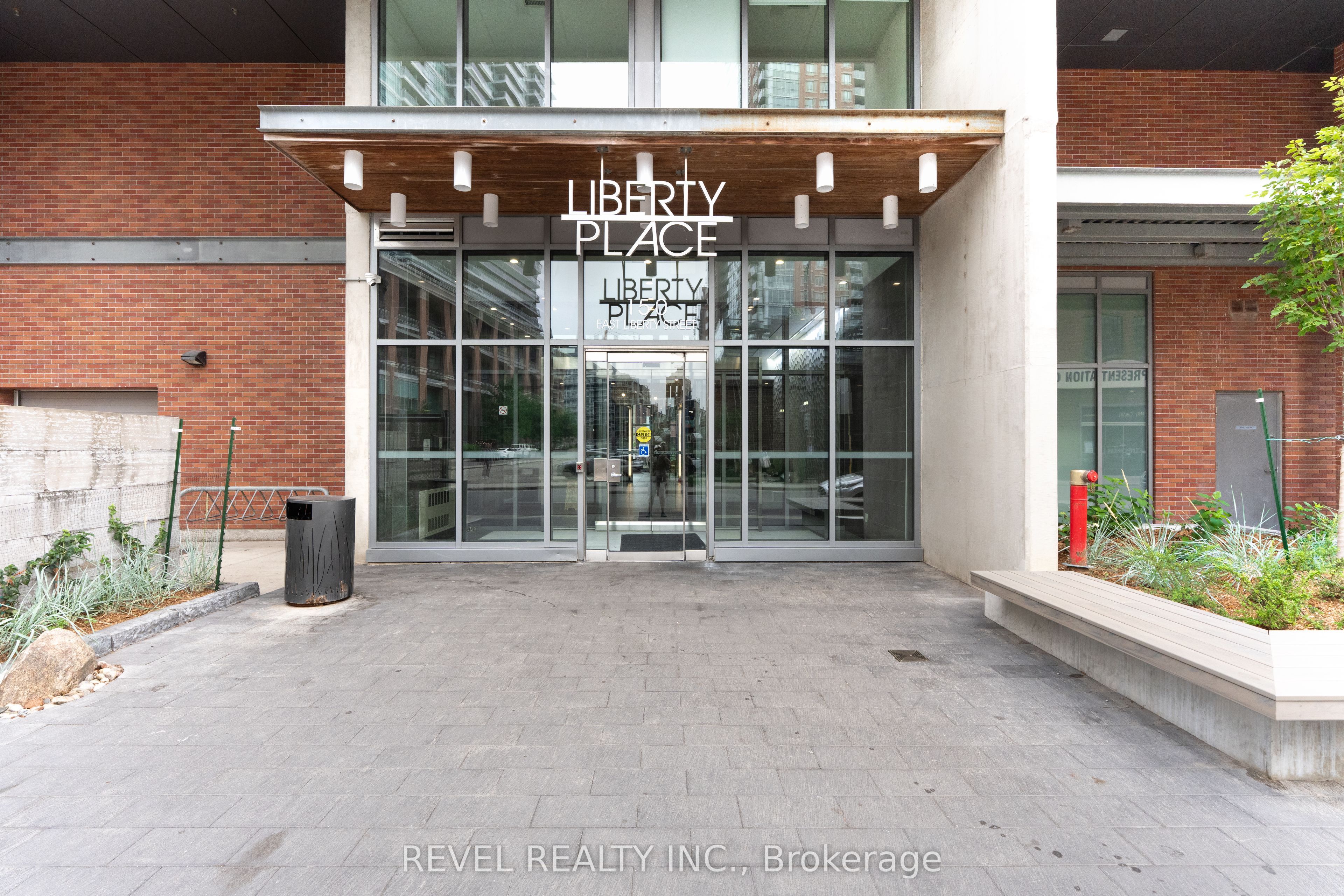 150 East Liberty Street PH3, Toronto, ON M6K 3R5 photo 2