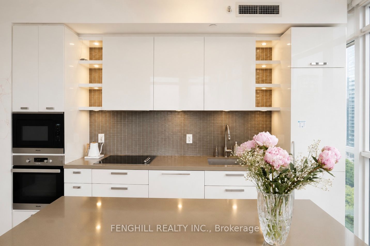 32 Davenport Road 1108, Toronto, ON M5R 0B5 photo 3