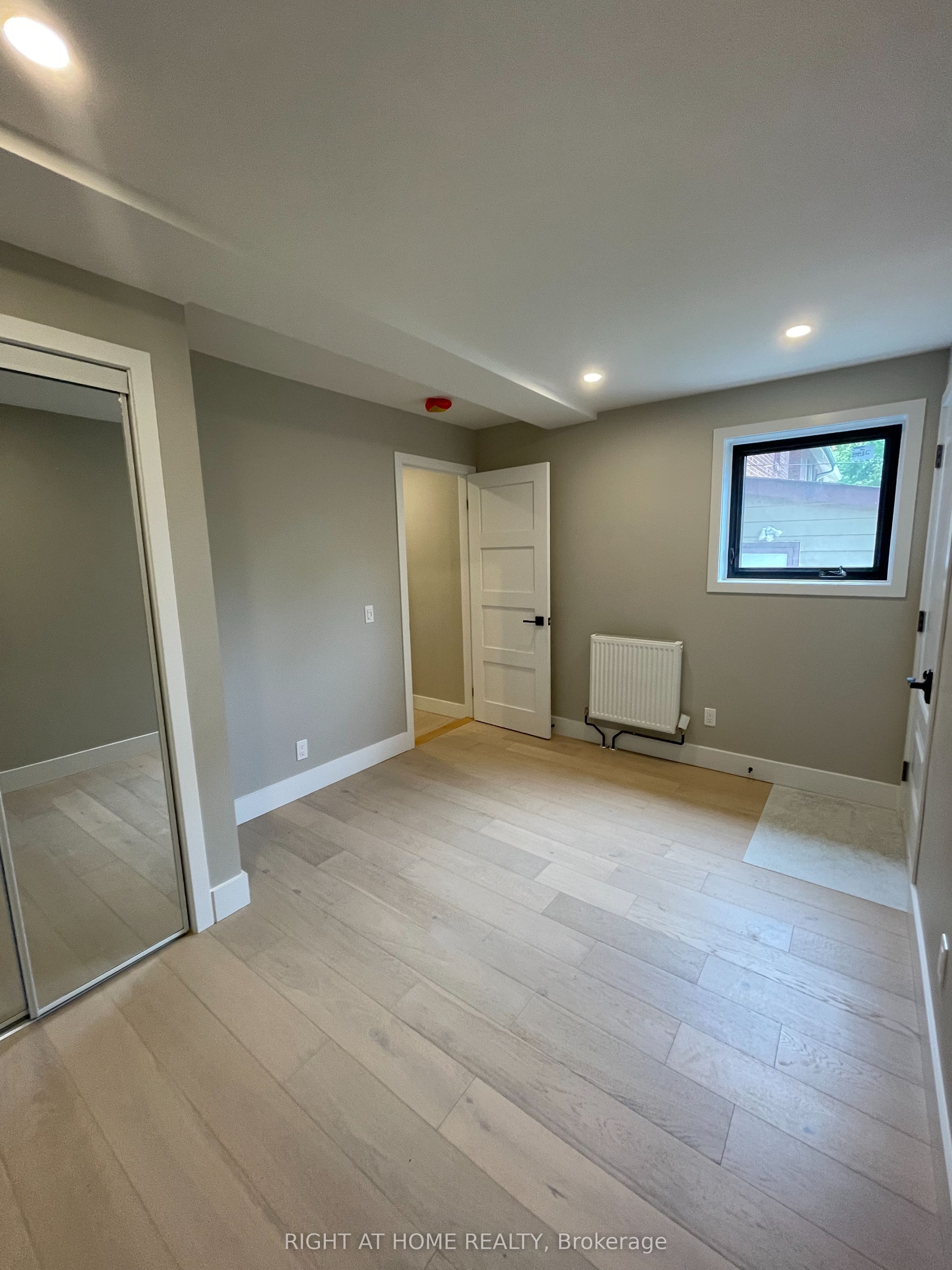 416 Christie Street 1, Toronto, ON M6G 3C6 photo 3