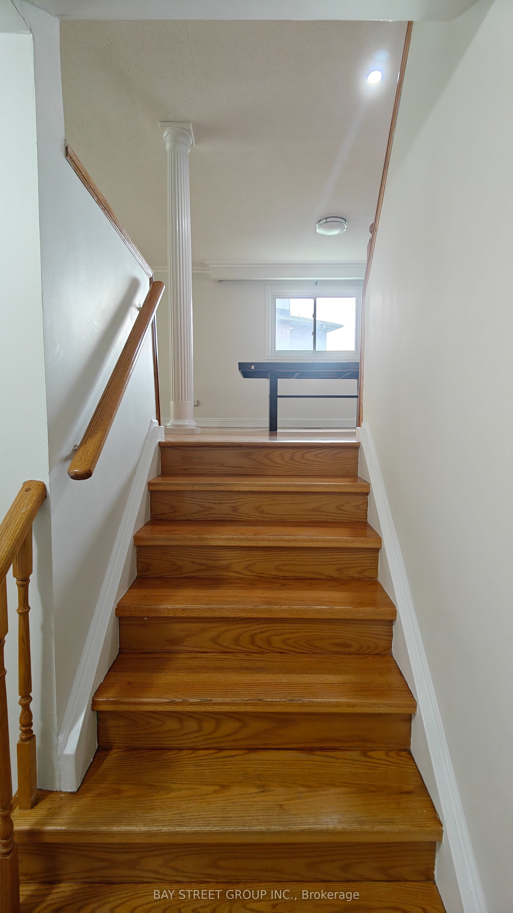 9 Mosedale Crescent Upper, Toronto, ON M2J 3A3 photo 4