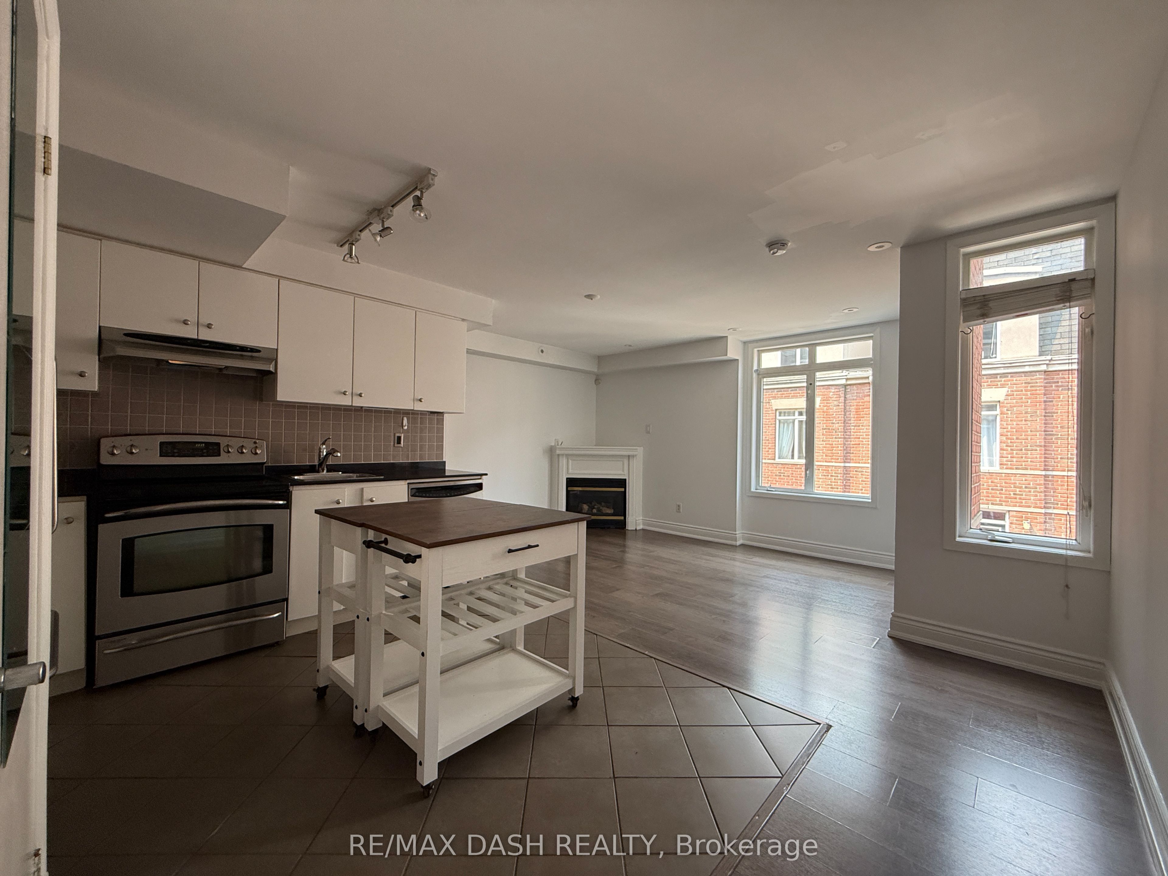 415 Jarvis Street 342, Toronto, ON M4Y 3C1 photo 5
