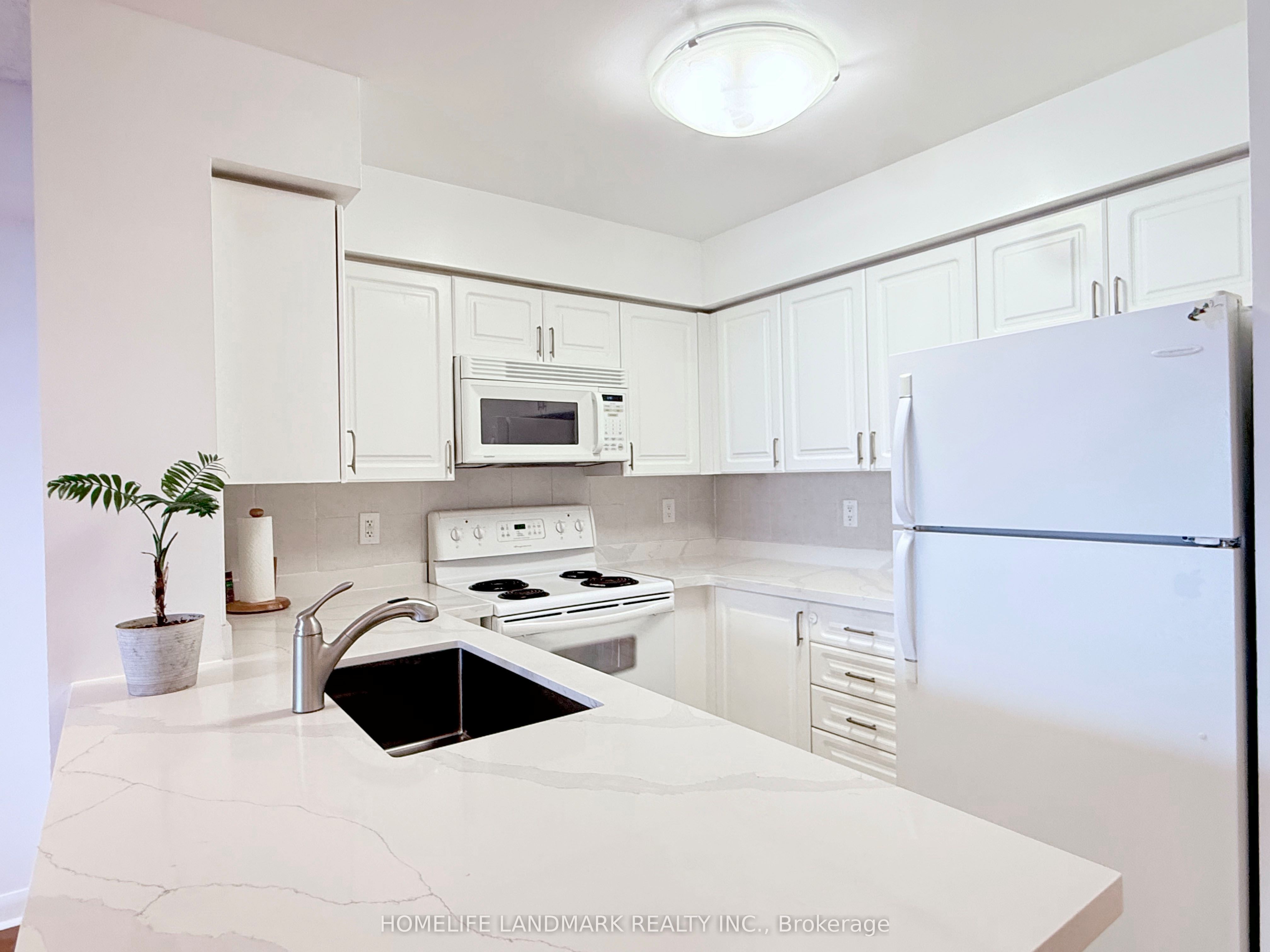 4968 Yonge Street 2701, Toronto, ON M2N 7G9 photo 3