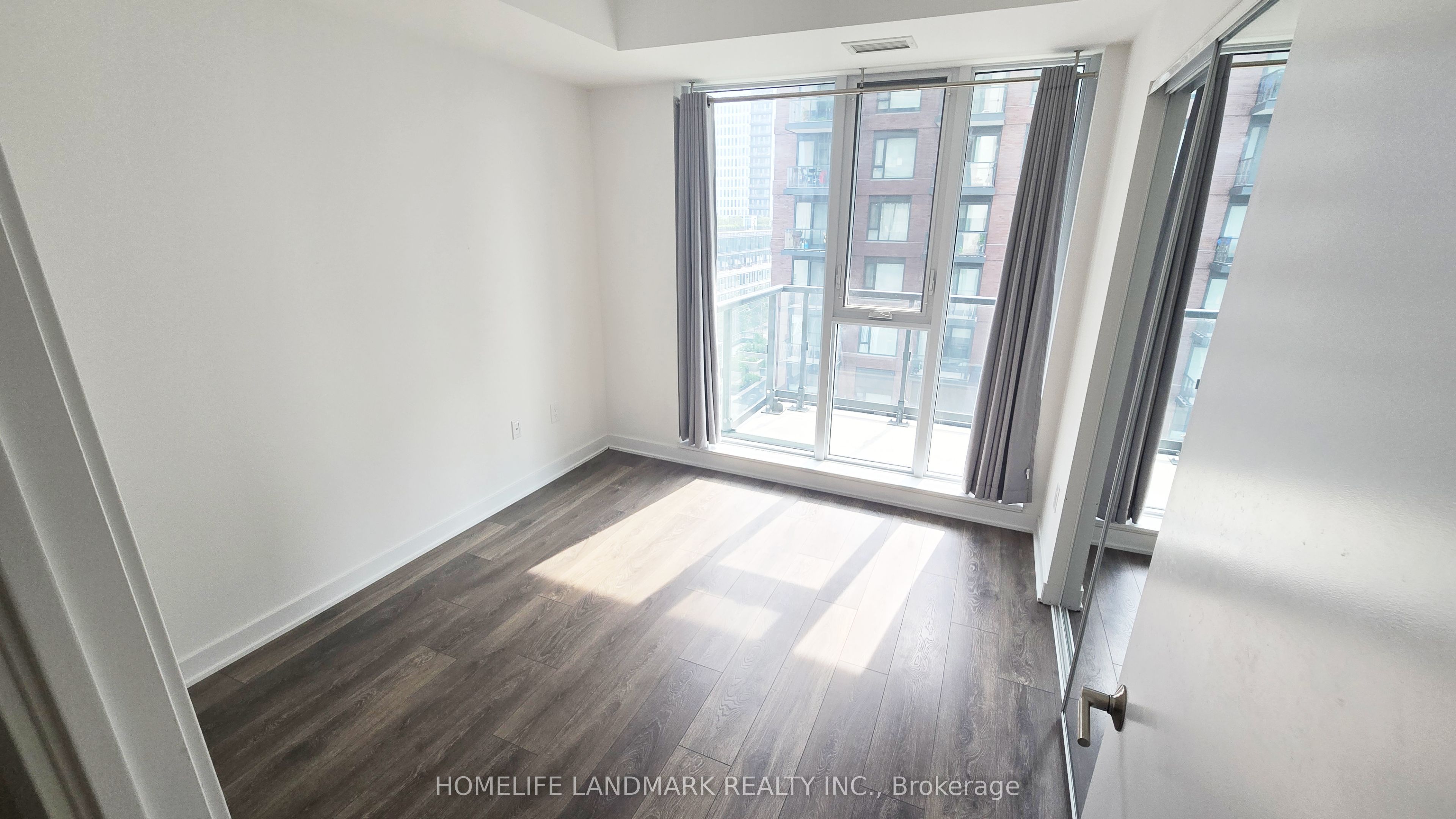 130 River Street 705, Toronto, ON M5A 3P8 photo 5