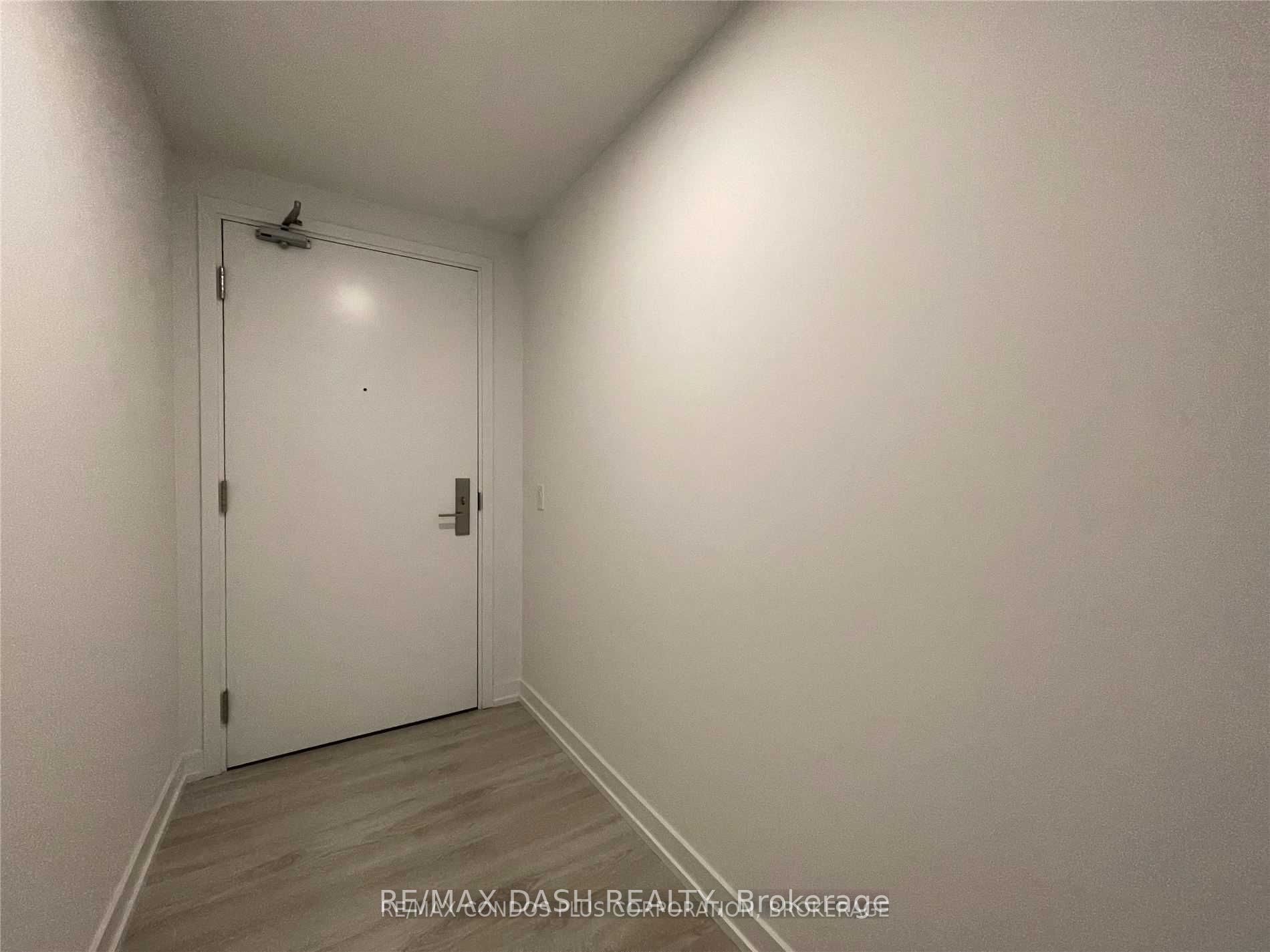33 Helendale Avenue 506, Toronto, ON M4R 0A4 photo 5