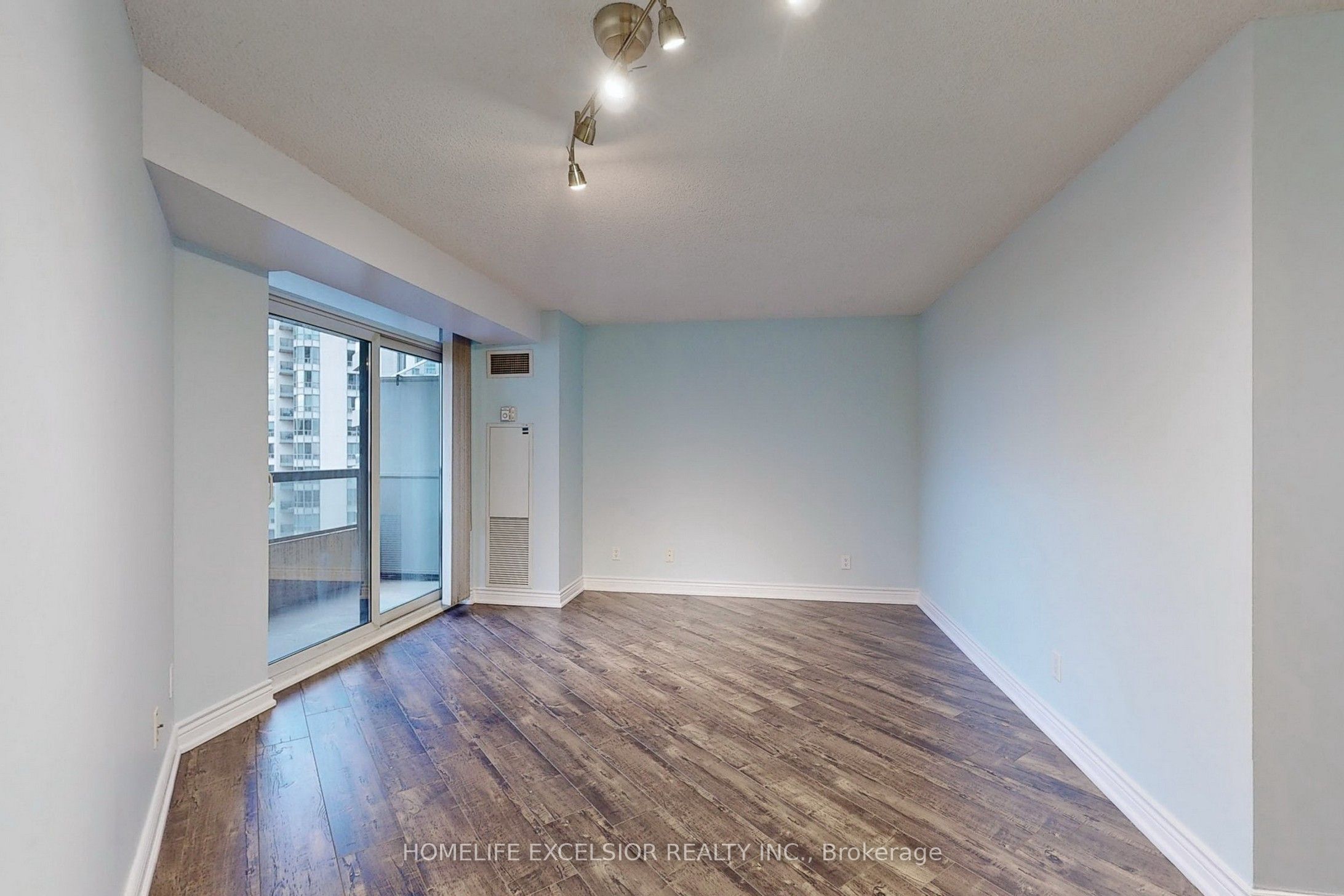15 Northtown Way 2029, Toronto, ON M2N 7A2 photo 4