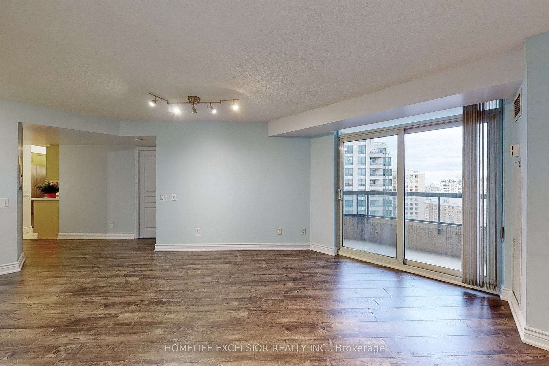 15 Northtown Way 2029, Toronto, ON M2N 7A2 photo 5