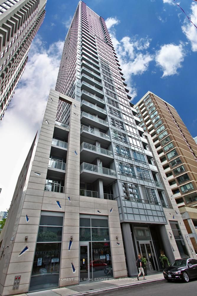 21 Balmuto Street 1002, Toronto, ON M4Y 1W4