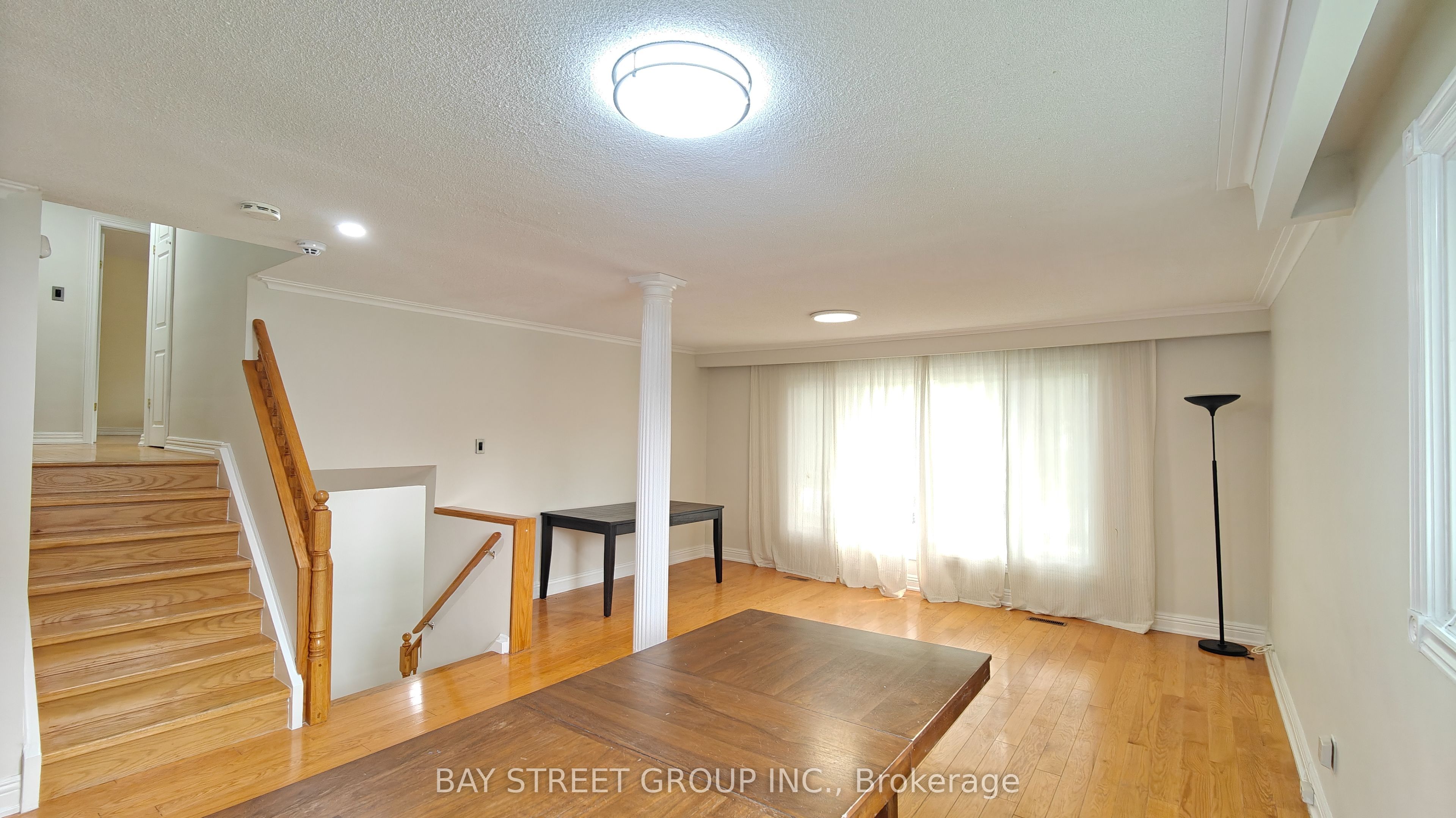 9 Mosedale Crescent lower, Toronto, ON M2J 3A3 photo 2