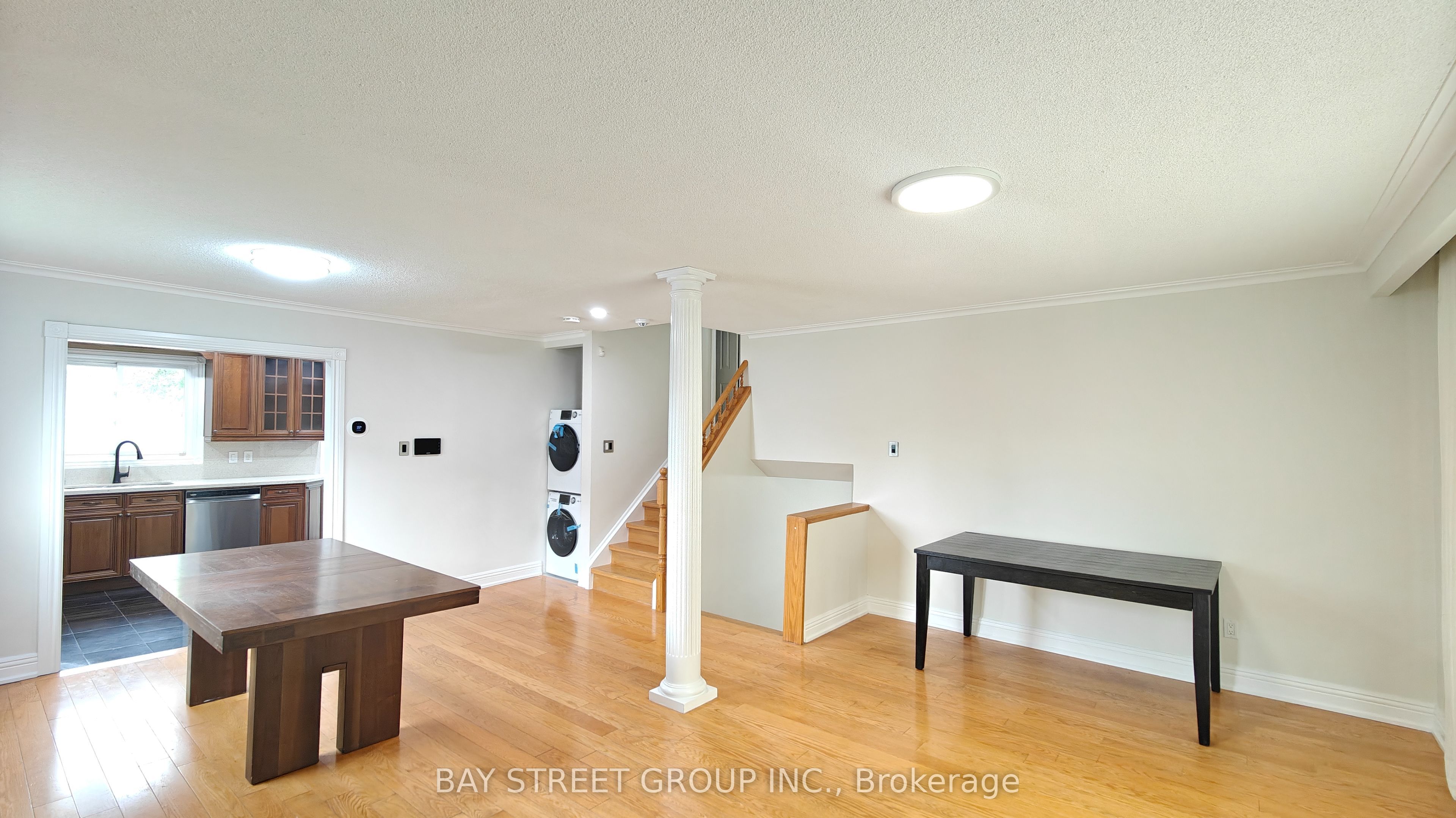 9 Mosedale Crescent lower, Toronto, ON M2J 3A3 photo 3