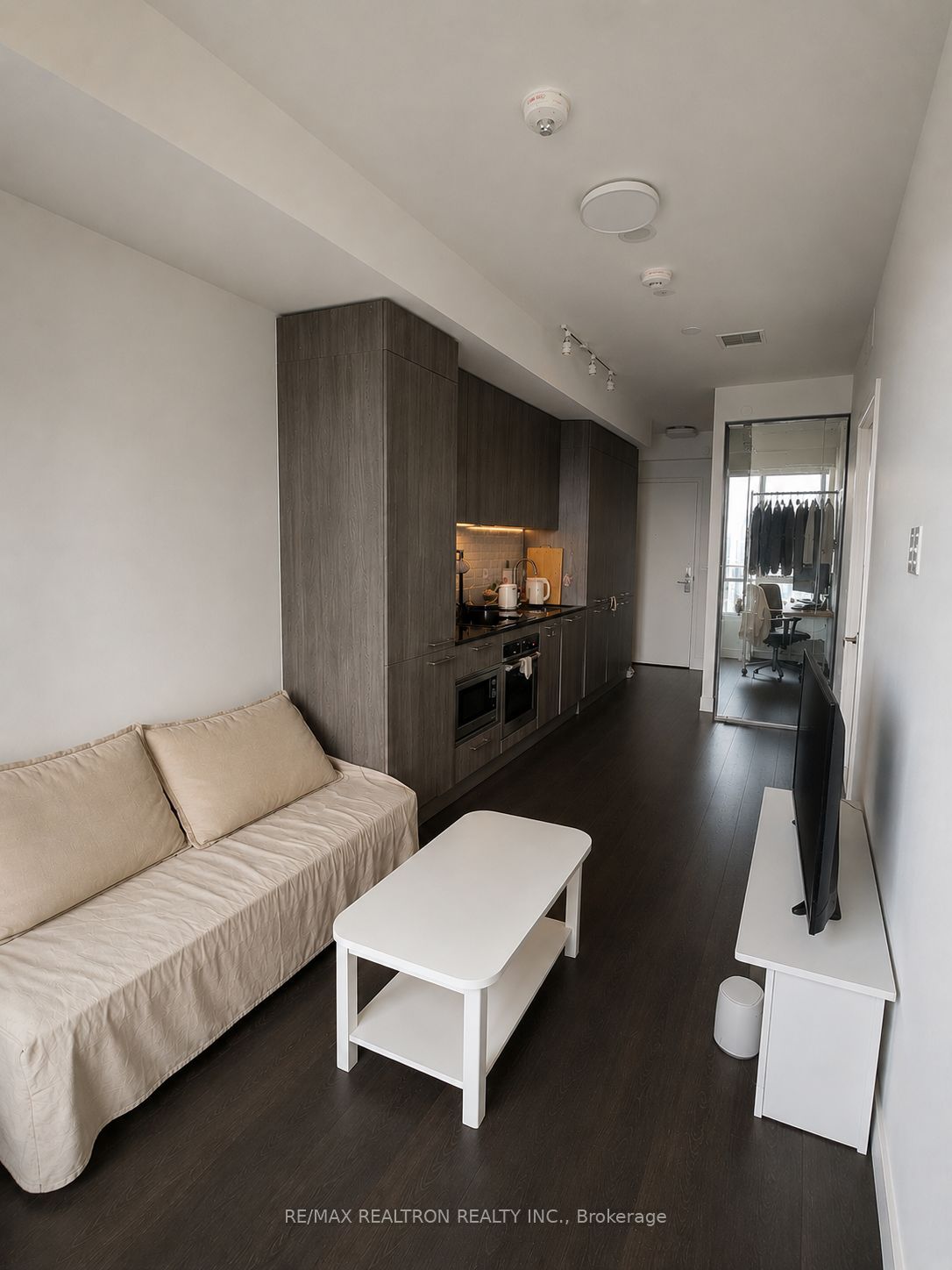 3 Gloucester Street 3611, Toronto, ON M4Y 0C6 photo 4