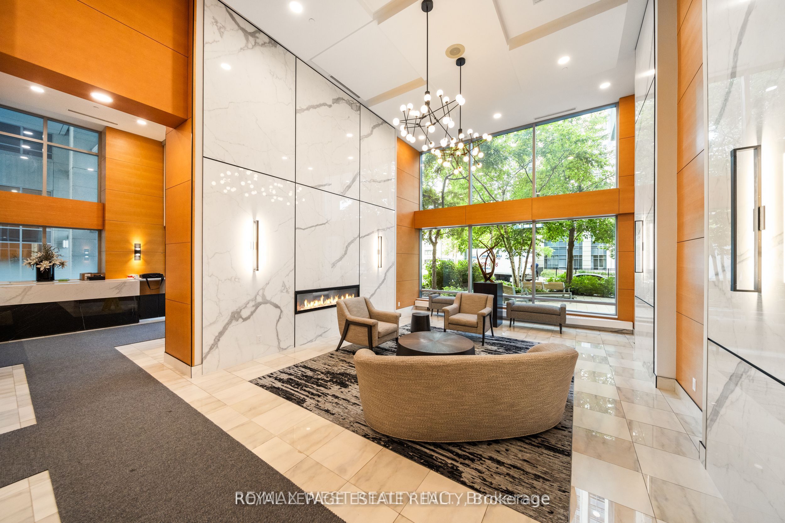 4978 Yonge Street 808, Toronto, ON M2N 7G8 photo 4