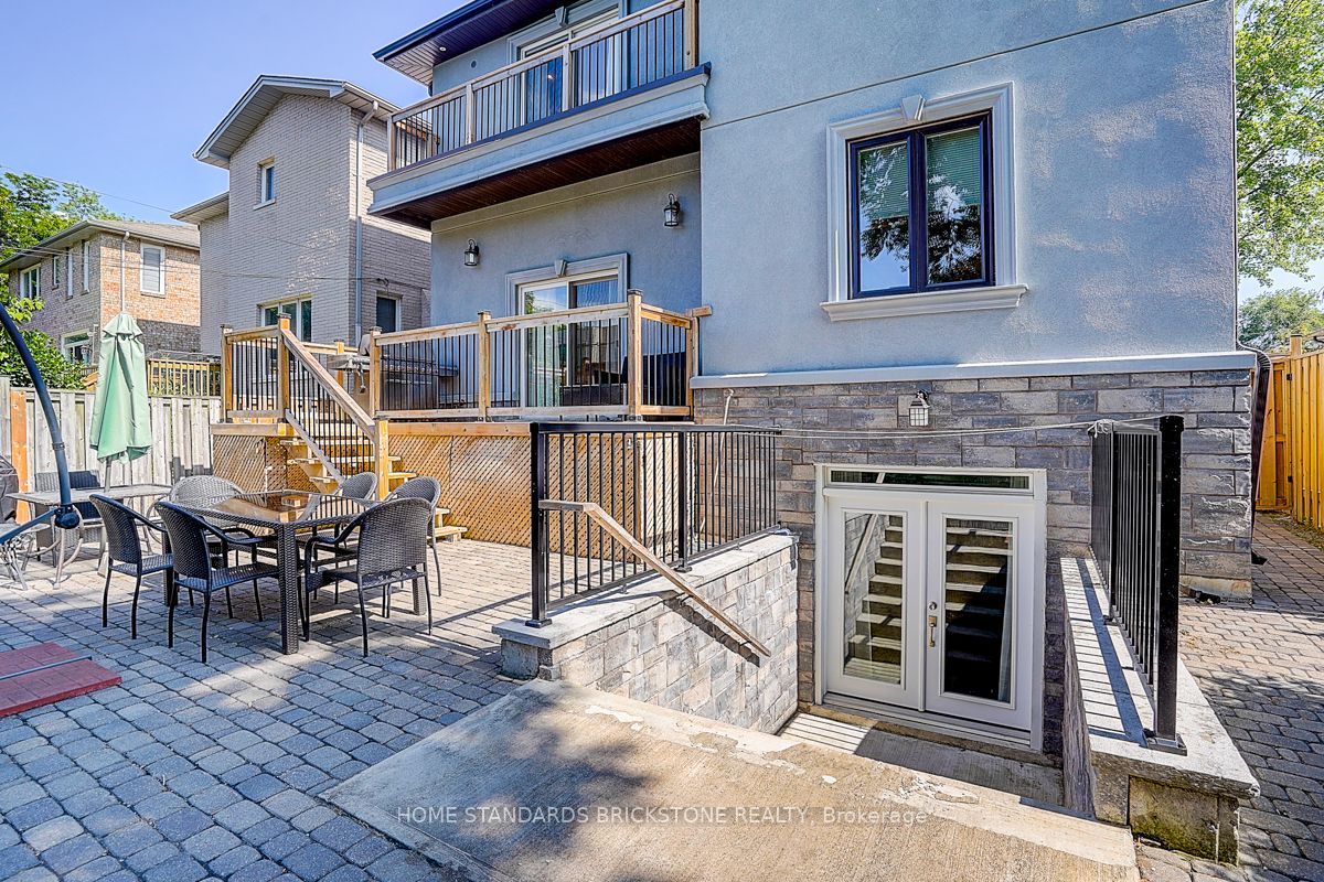 36 Abitibi Avenue, Toronto, ON M2M 2V1 photo 4