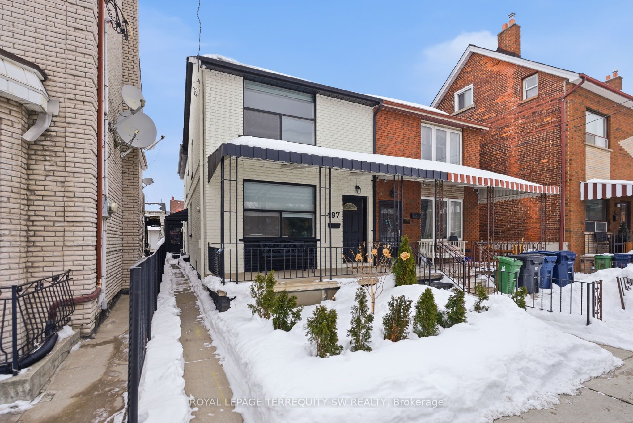 497 Ossington Avenue Bsmt, Toronto, ON M6G 3T3 photo 2