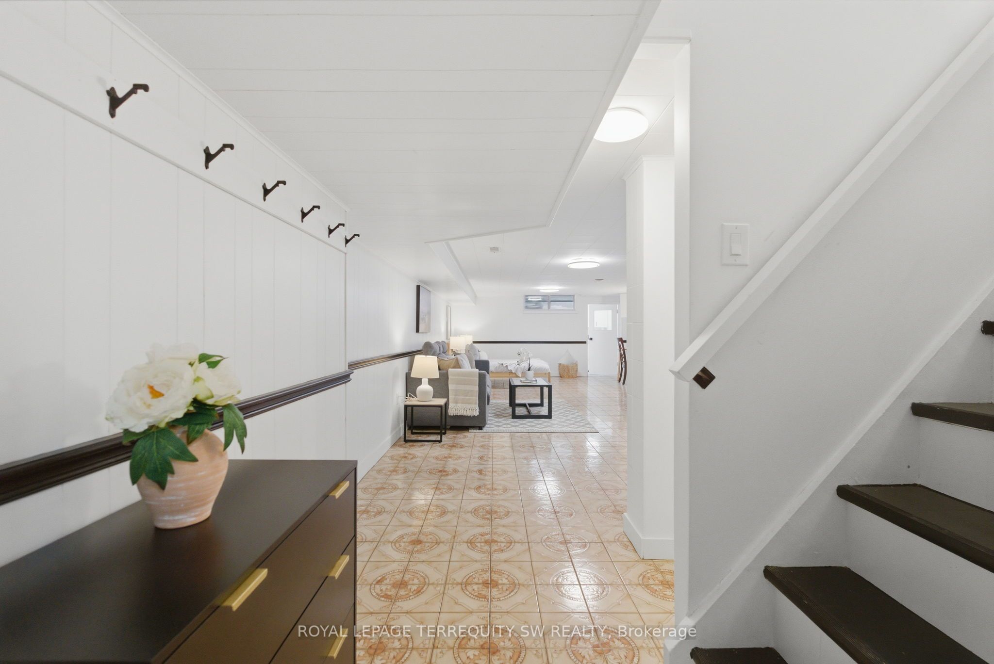 497 Ossington Avenue Bsmt, Toronto, ON M6G 3T3 photo 5