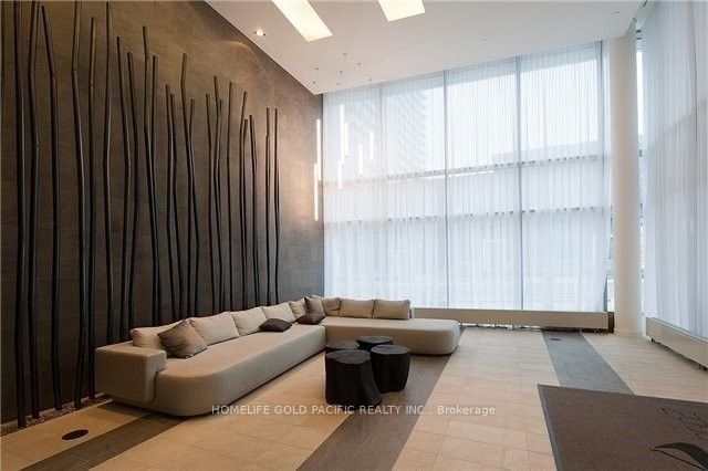 72 Esther Shiner Boulevard 1711, Toronto, ON M4A 0C4 photo 3