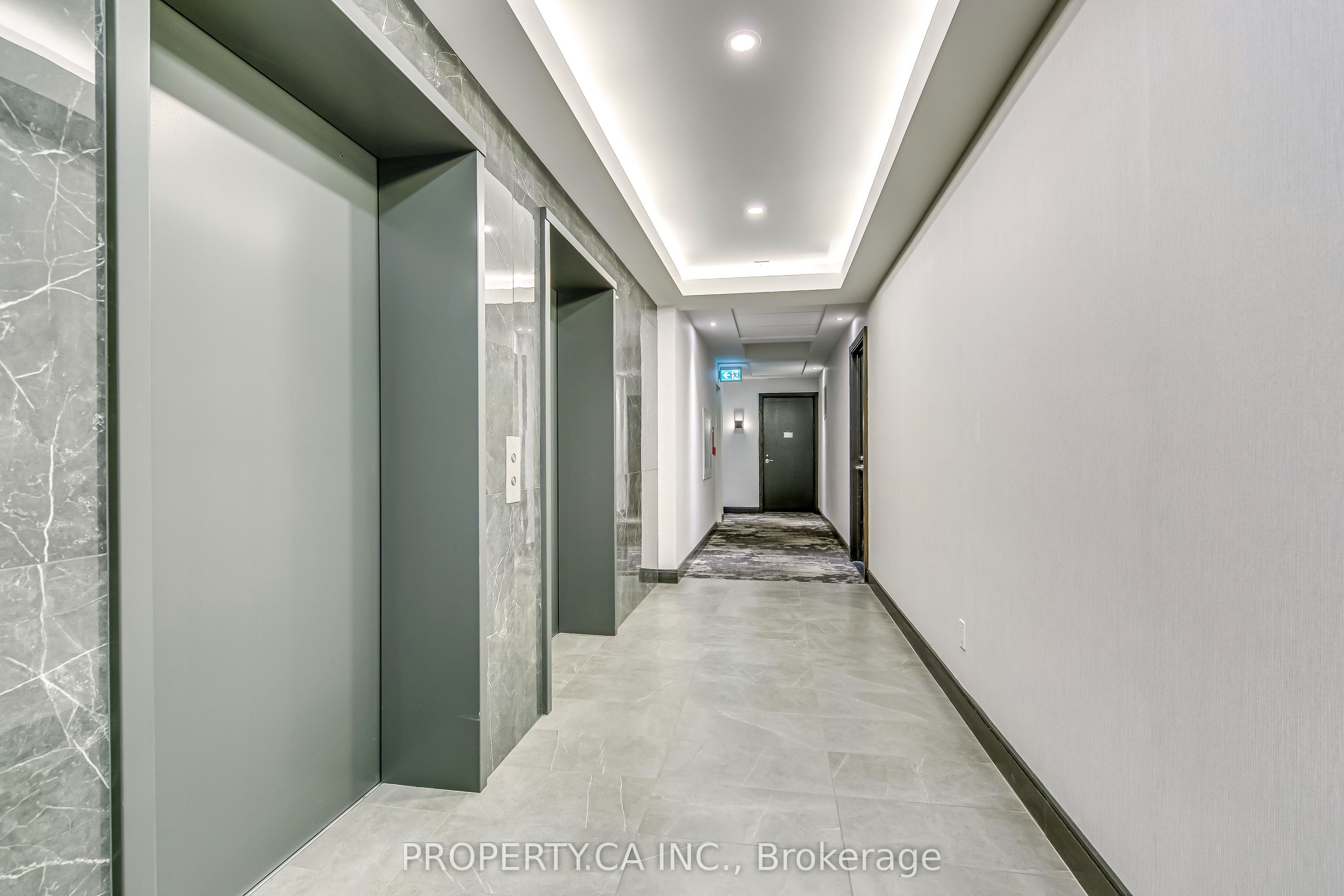 21 Scollard Street 406, Toronto, ON M5R 1G1 photo 4
