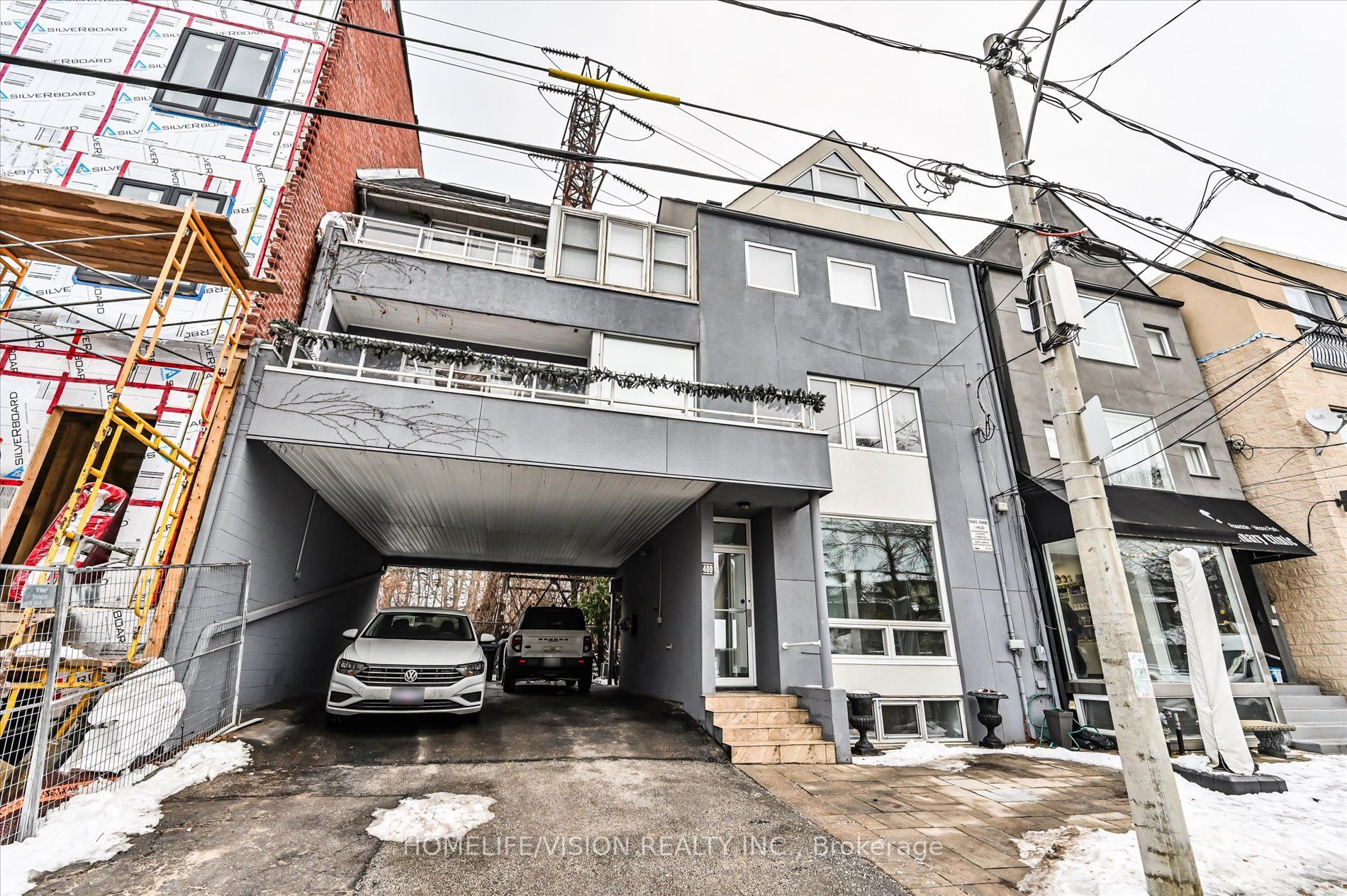 400 Summerhill Avenue 2nd Flr, Toronto, ON M4W 2E4 photo 3