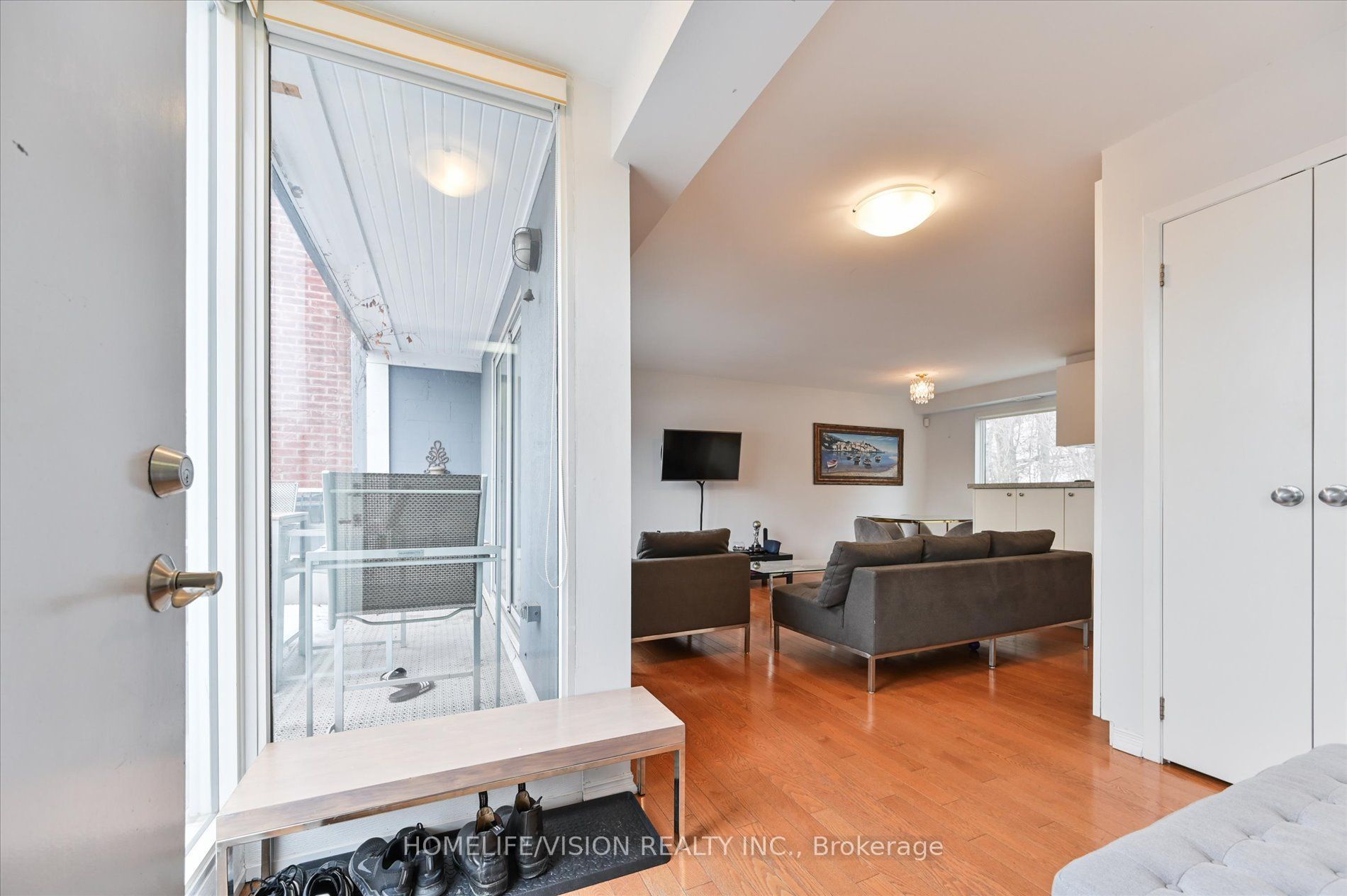 400 Summerhill Avenue 2nd Flr, Toronto, ON M4W 2E4 photo 4