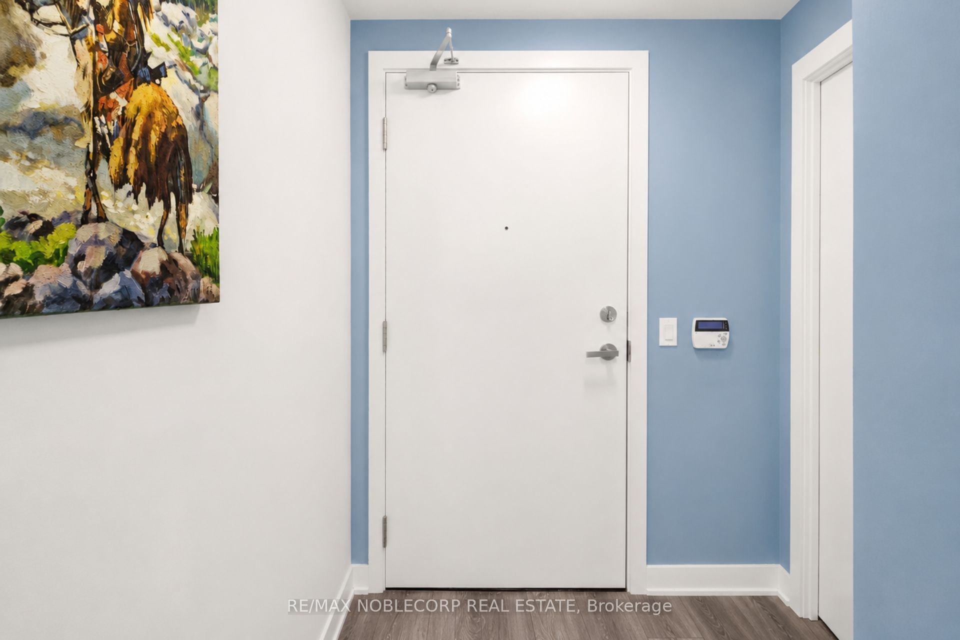 195 Redpath Avenue 1914, Toronto, ON M4P 0E4 photo 3