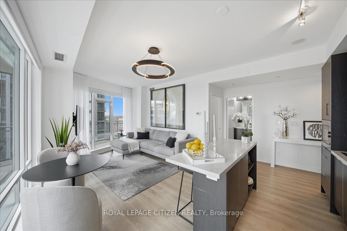 21 Widmer Street 1911, Toronto, ON M5V 0B8