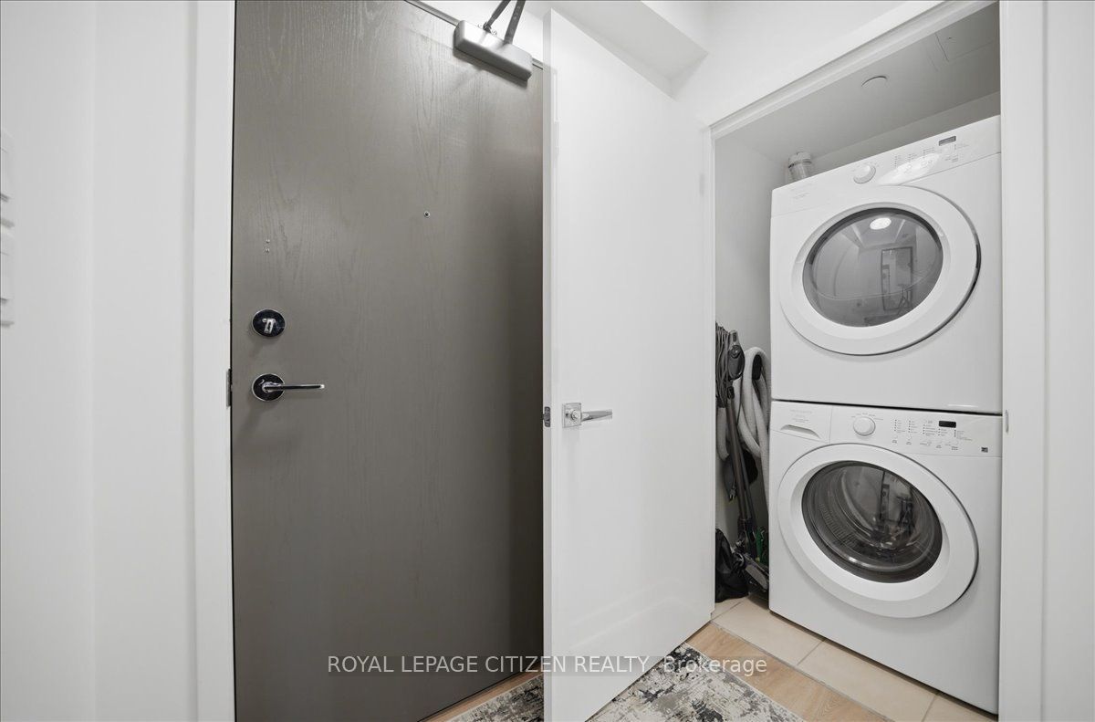 21 Widmer Street 1911, Toronto, ON M5V 0B8 photo 4
