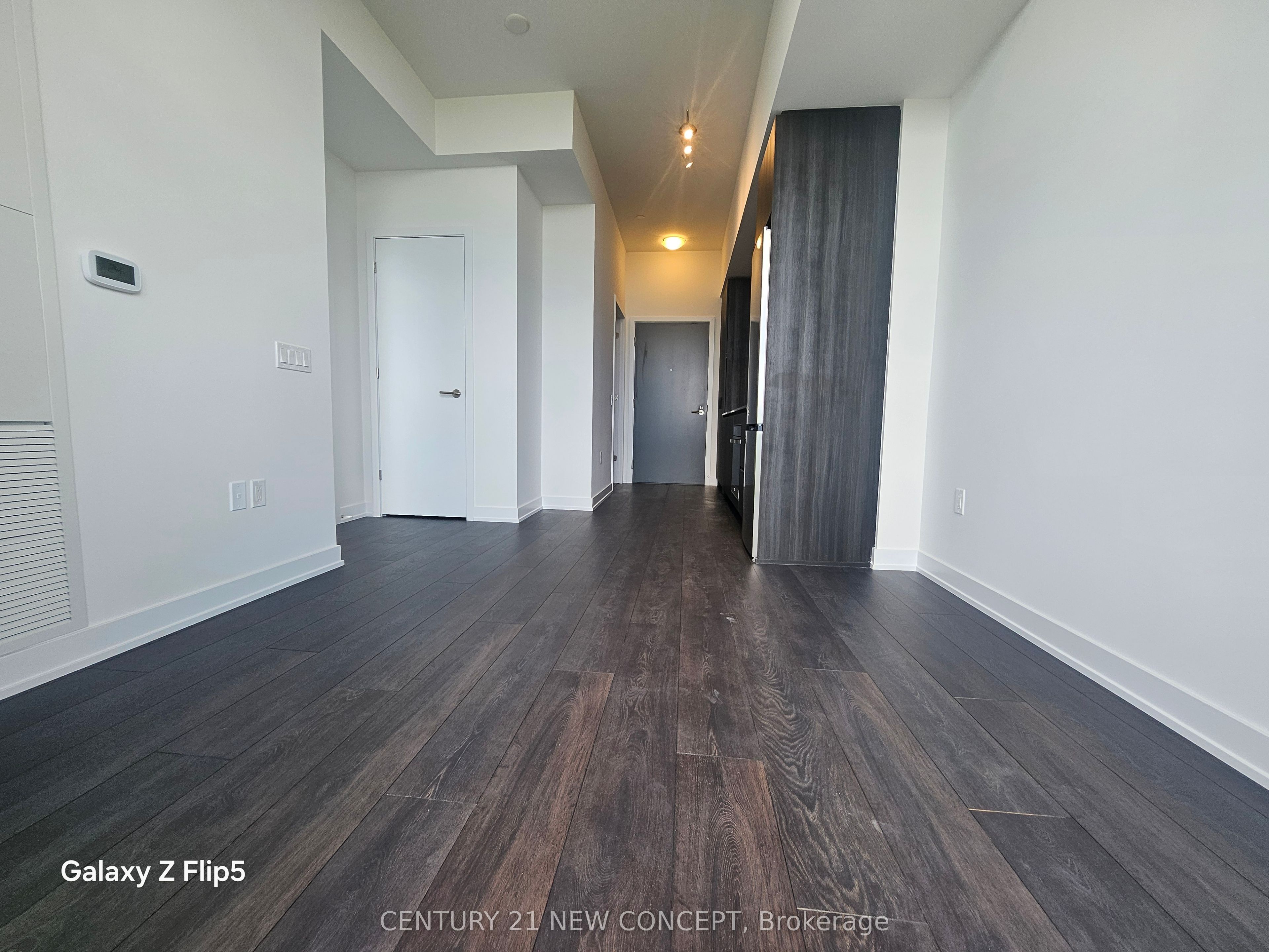 5858 Yonge Street 201, Toronto, ON M2M 0C6 photo 4