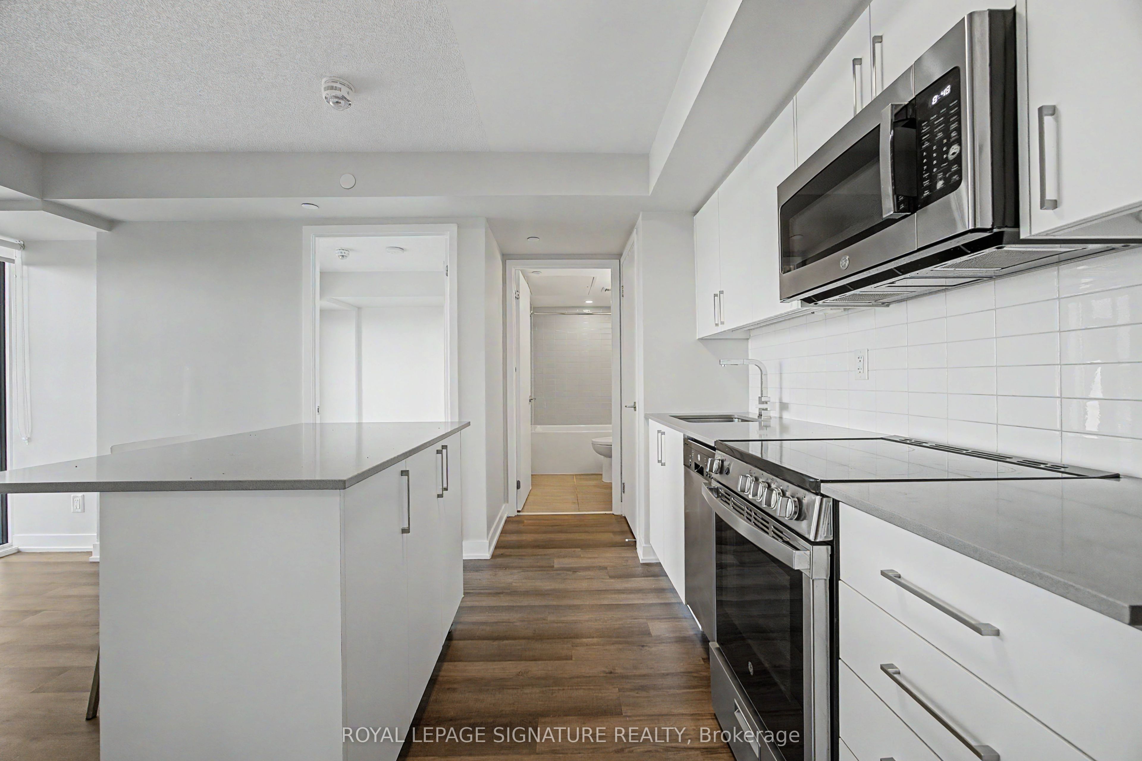 38 Monte Kwinter Court 522, Toronto, ON M3H 0E2 photo 4